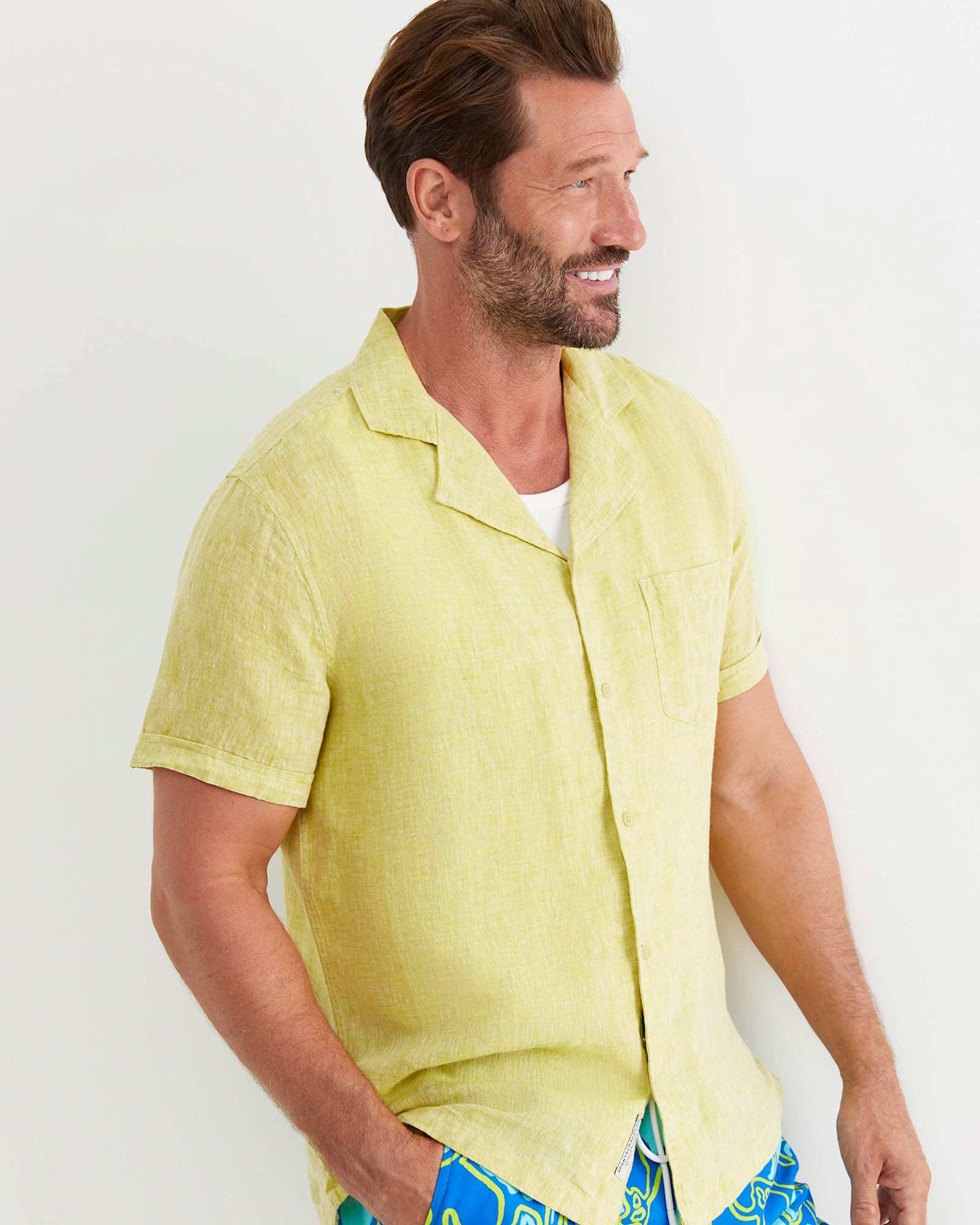 Short Sleeve Stanton Linen Shirt in LIME
