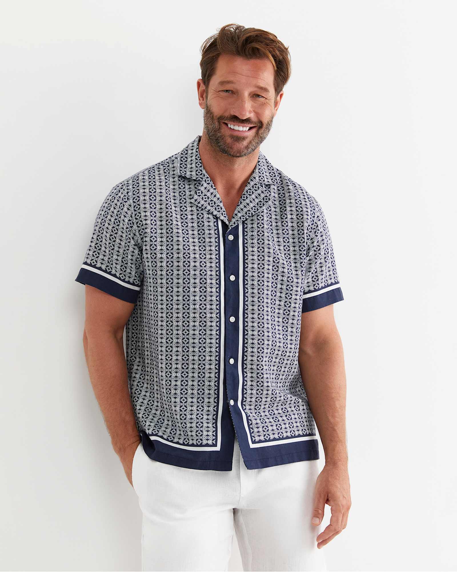 Paddington Short Sleeve Linen Blend Shirt in NAVY