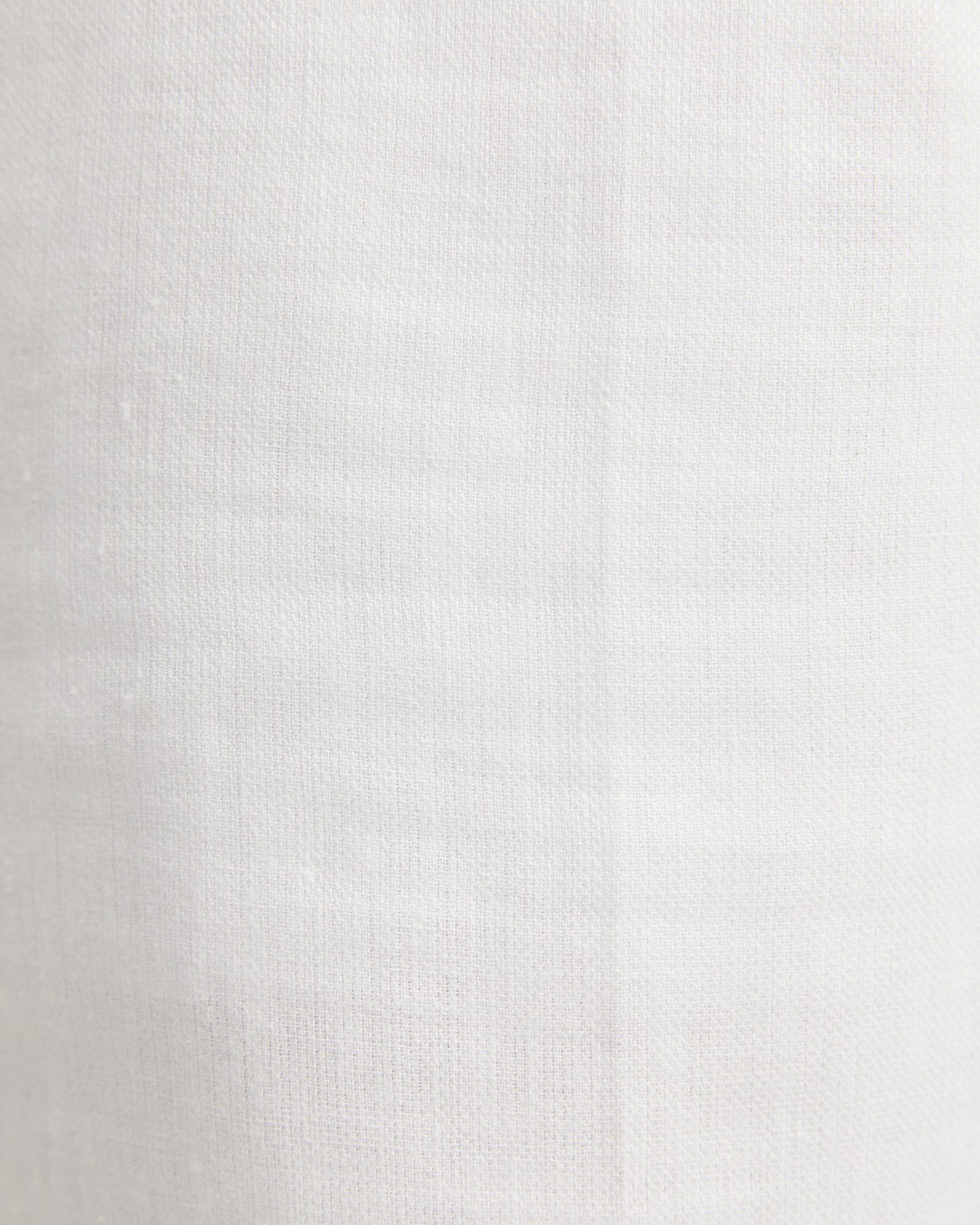 Freya Bermuda Linen Short in WHITE