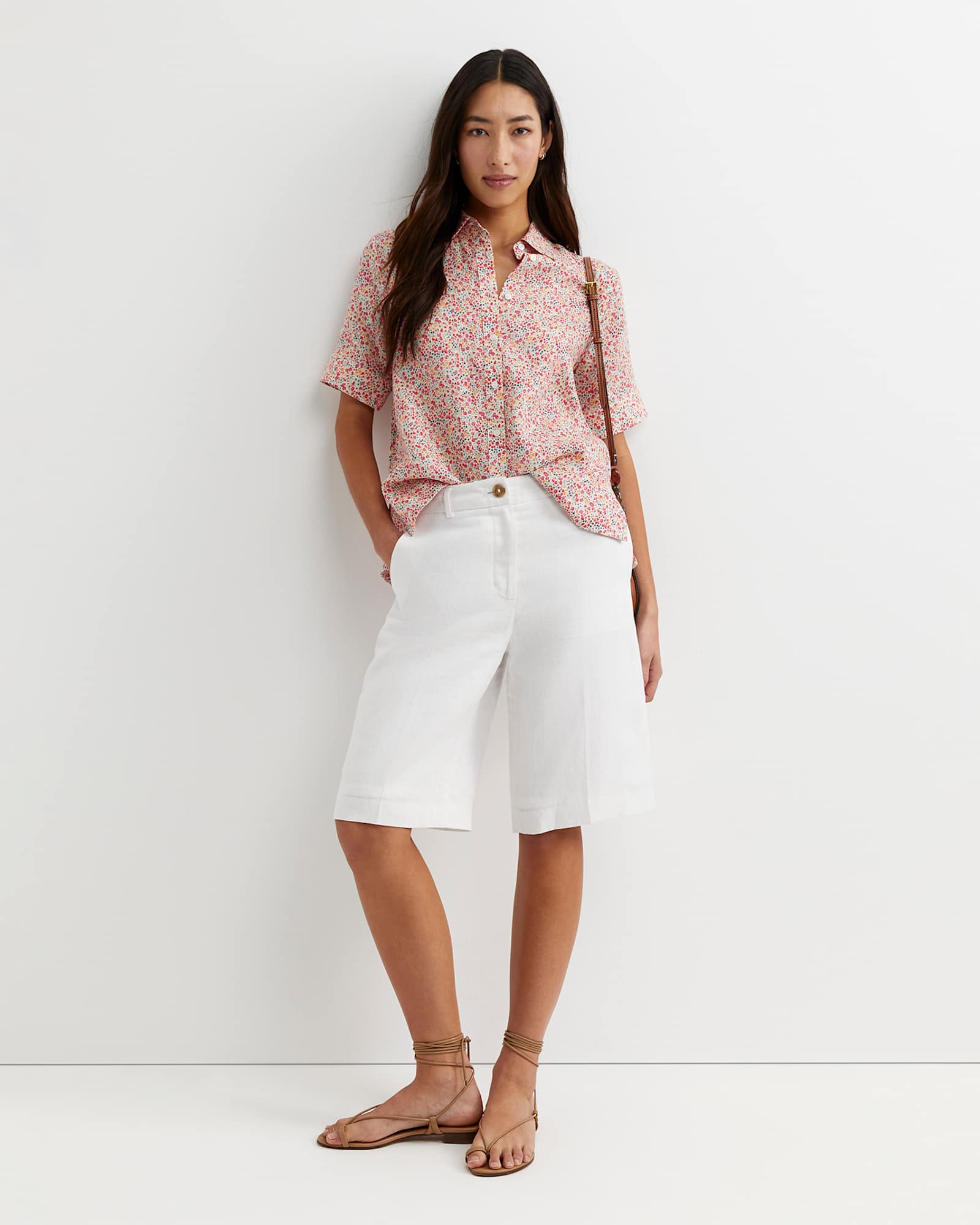 Freya Bermuda Linen Short in WHITE