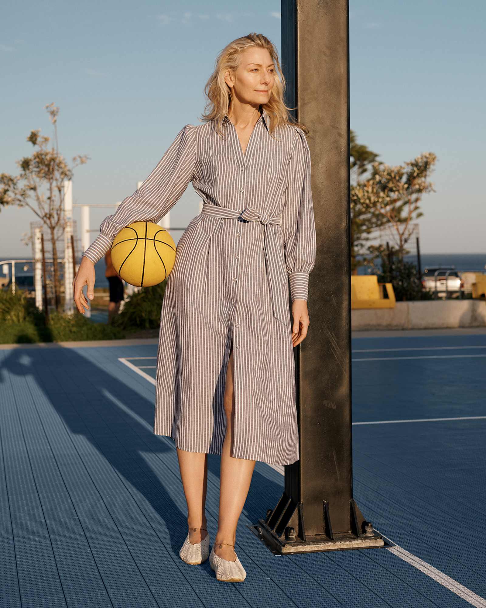Amelia Stripe Midi Dress in NAVY/WHITE