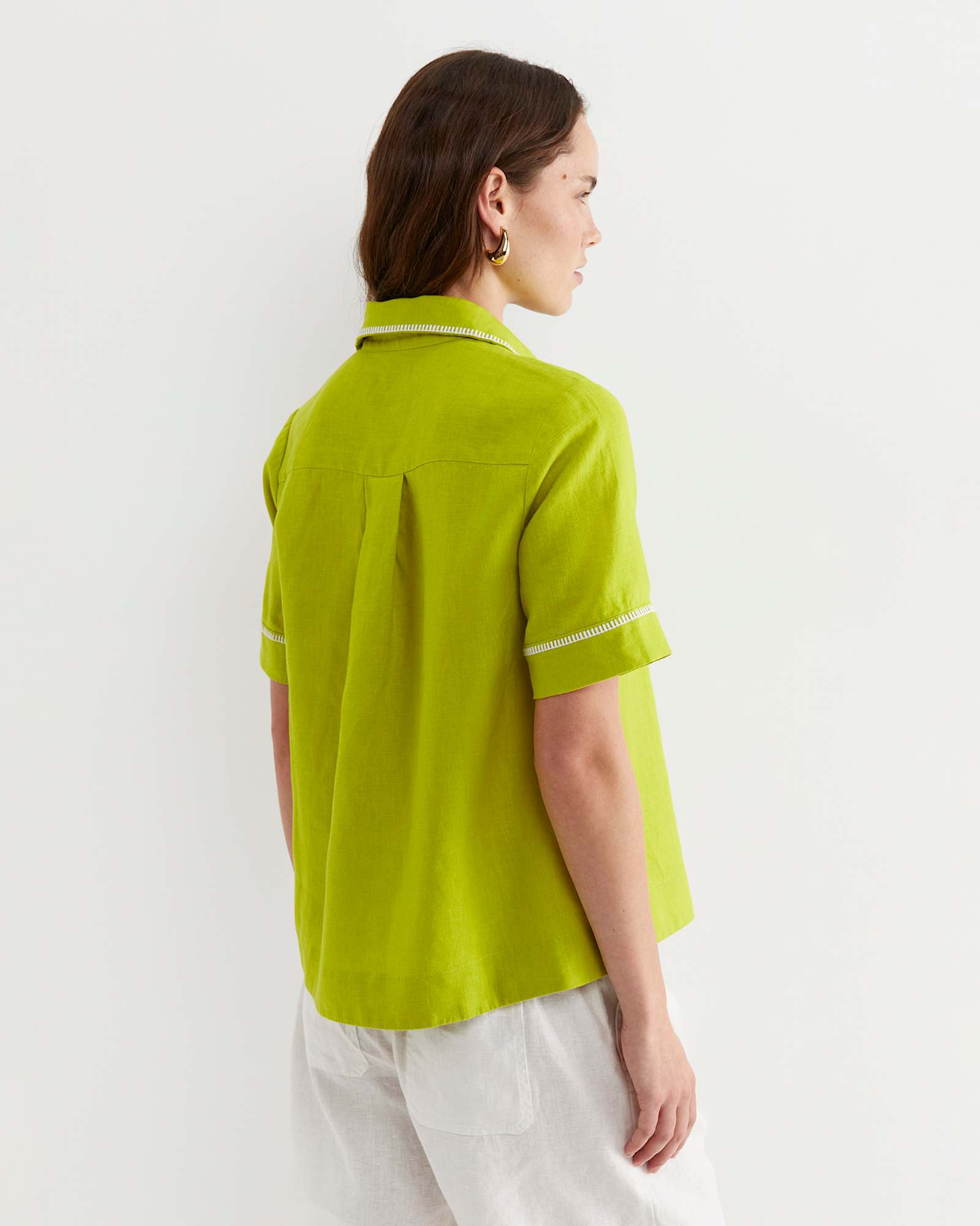 Lulu Blanket Stitch Linen Shirt in CELERY