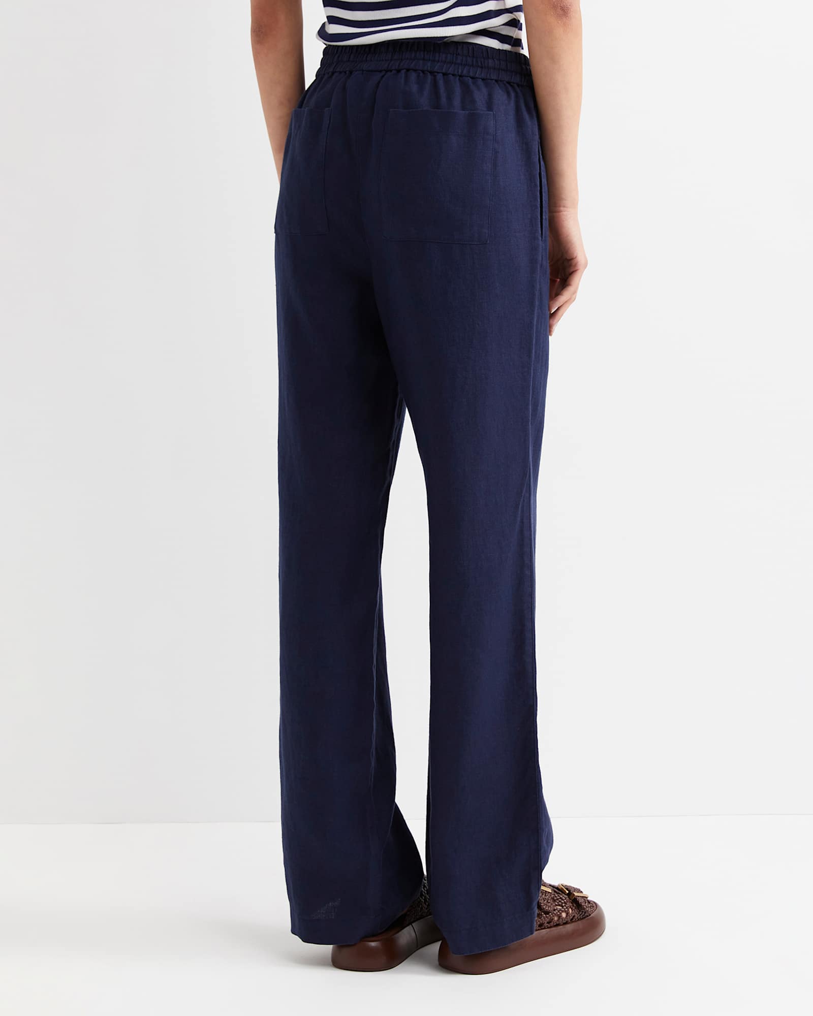 Lulu Drawcord Pant in NAVY