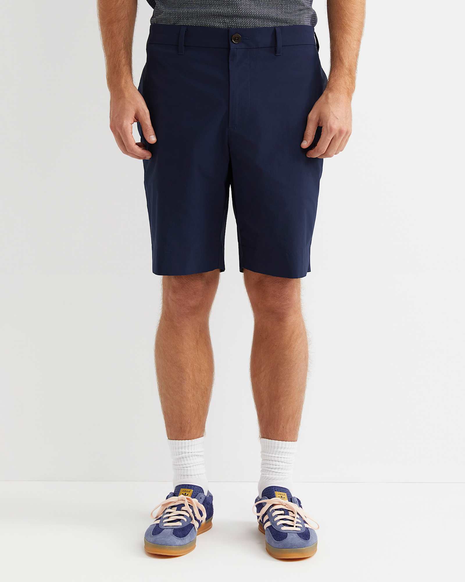 Newport Travel Short in NAVY