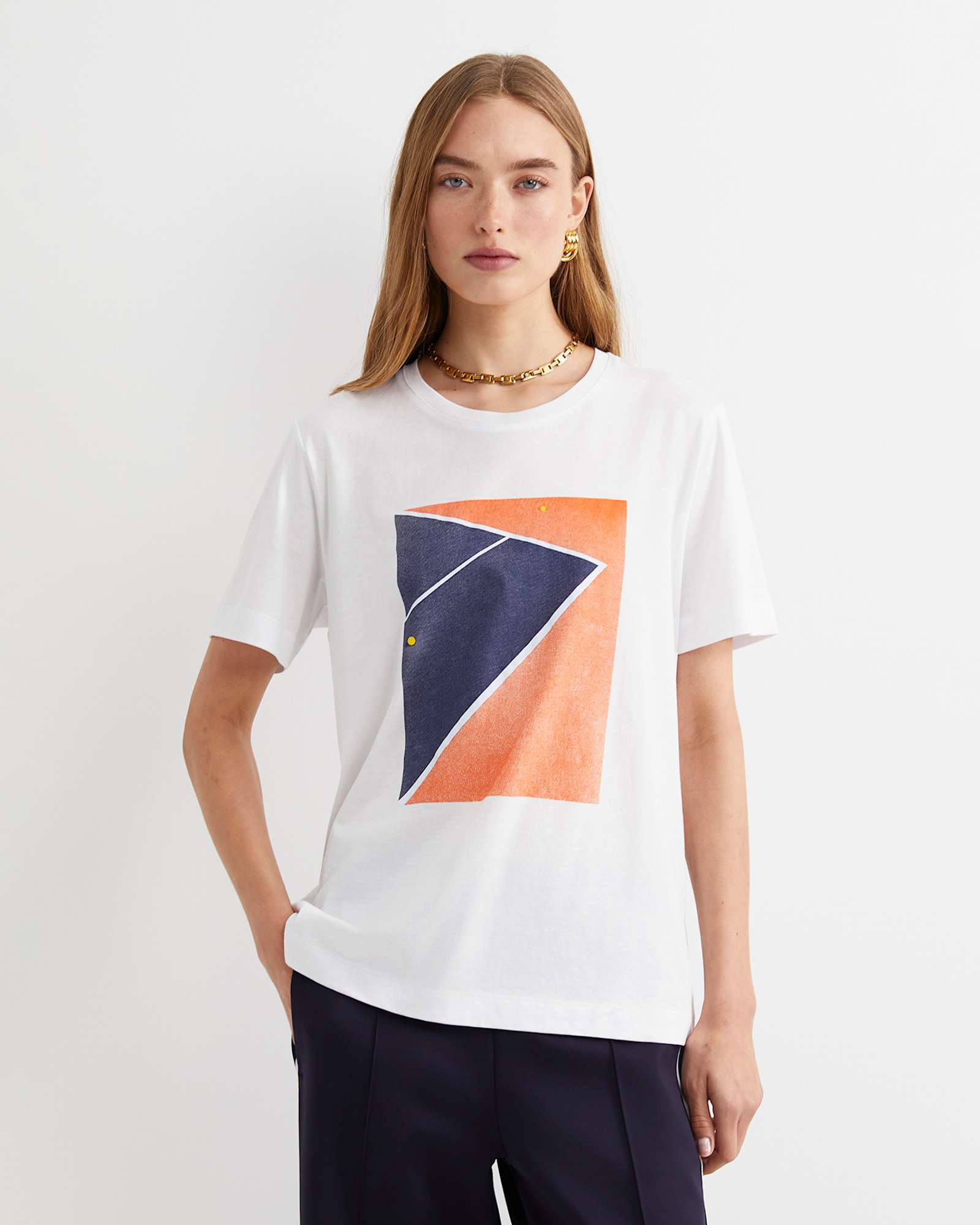 Essential Short Sleeve Club Tee in WHITE/MULTI