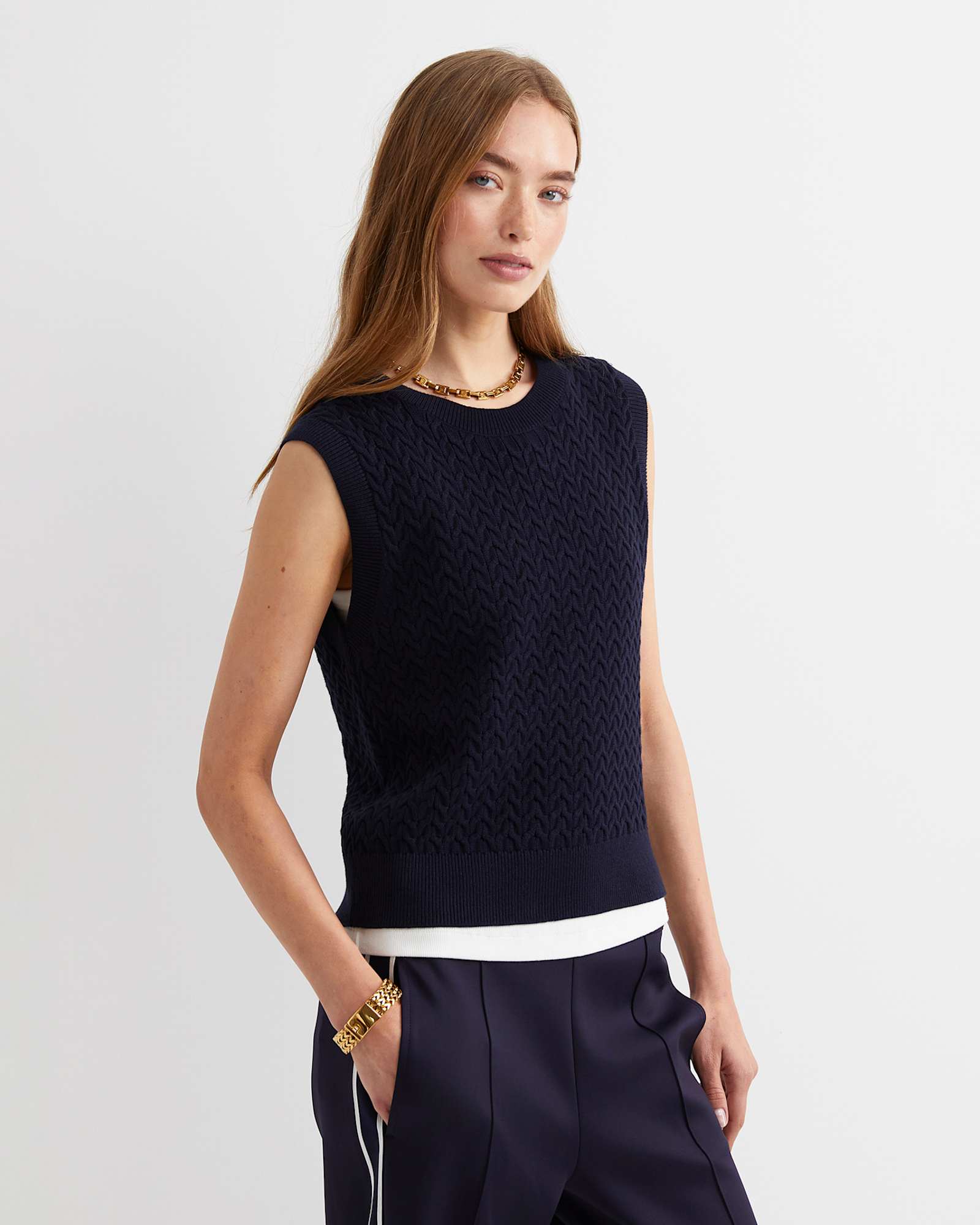 Elka Cable Cropped Vest in NAVY