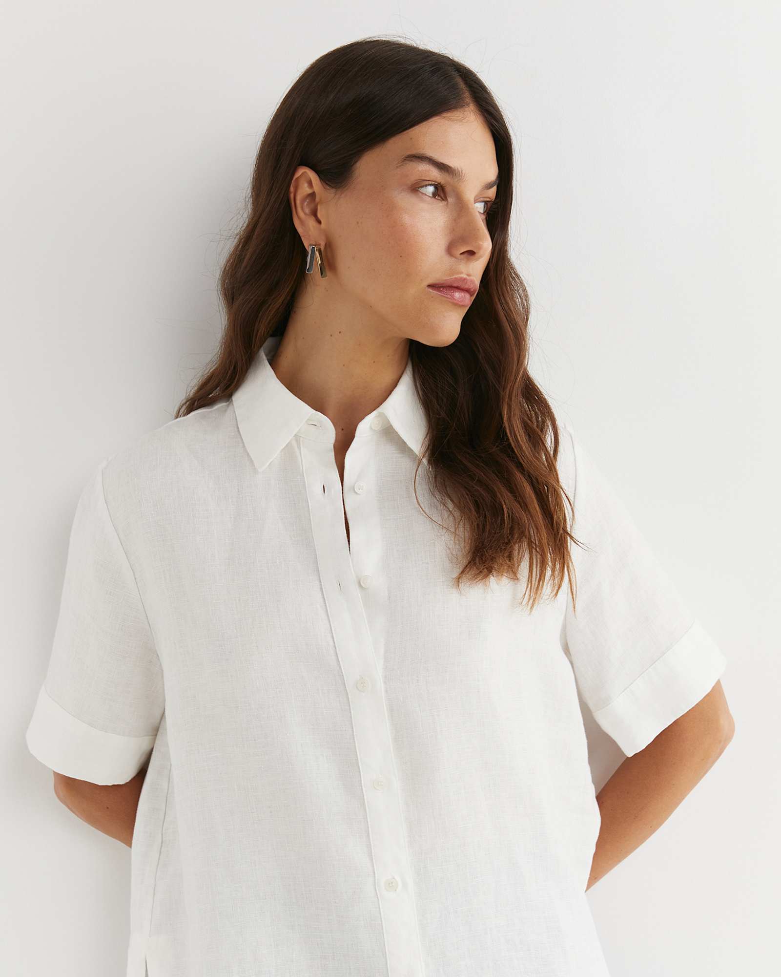 Lulu Short Sleeve Linen Shirt in WHITE