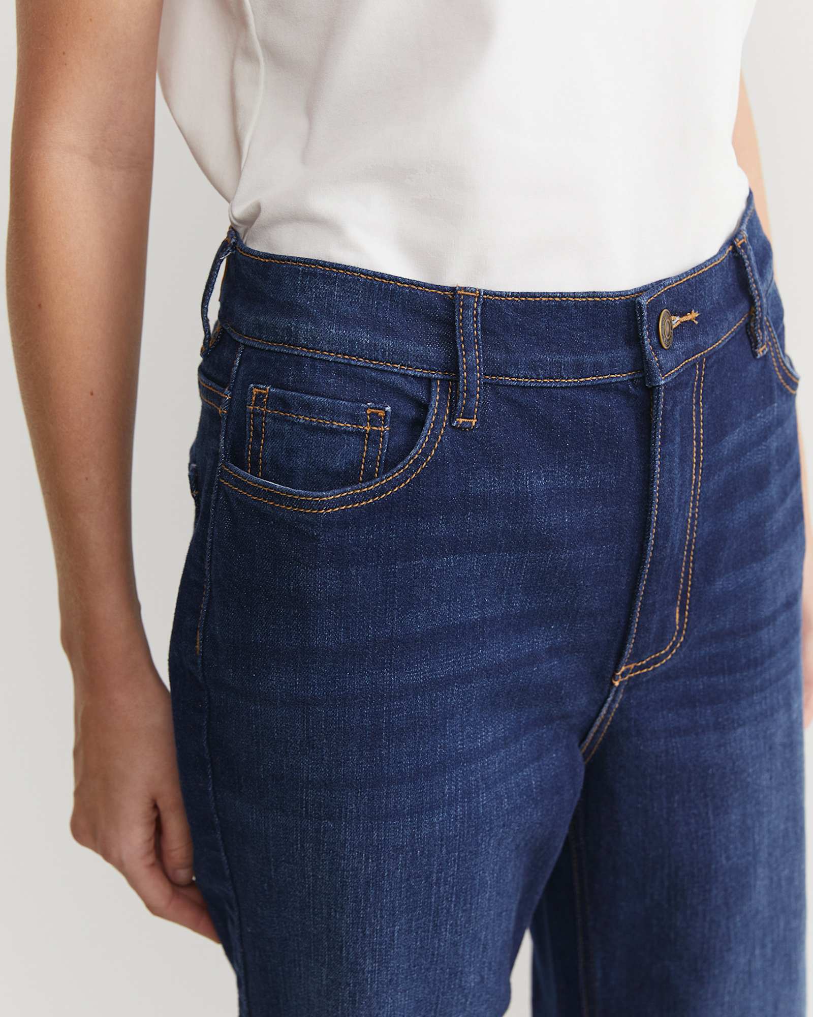 Bec Jean in INDIGO