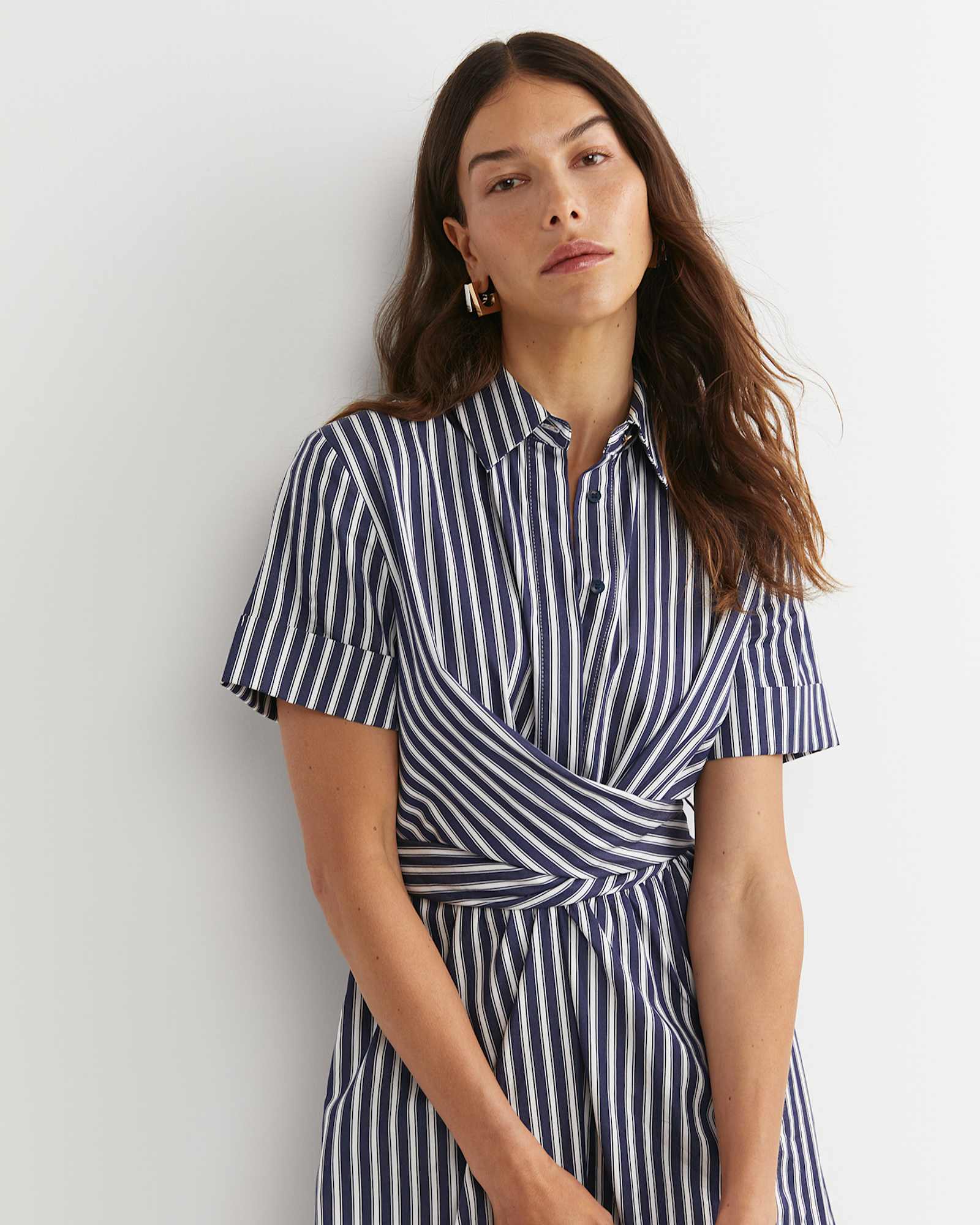 Etta Twist Maxi Dress in NAVY/WHITE
