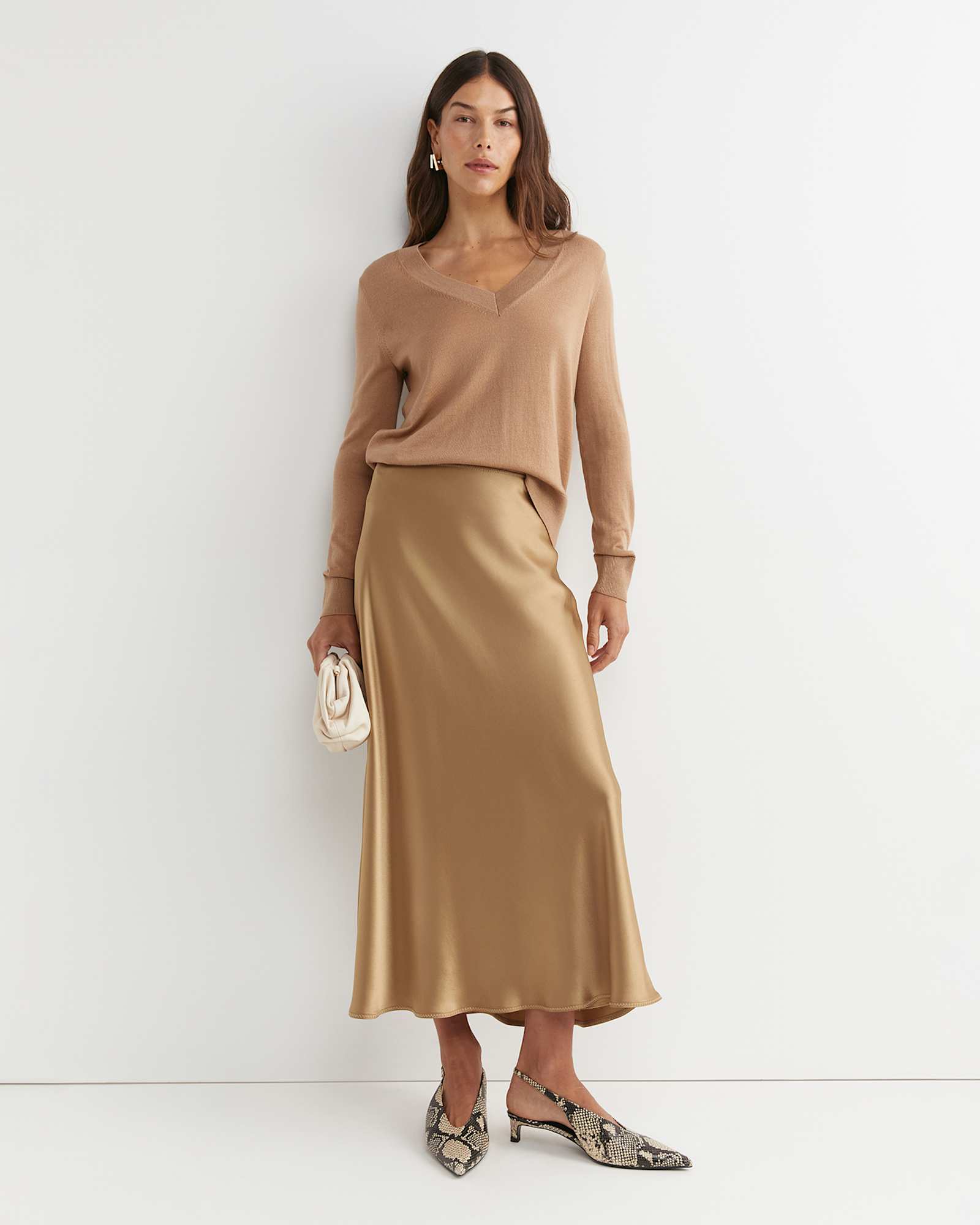 Francis Merino V-Neck Knit in TAN