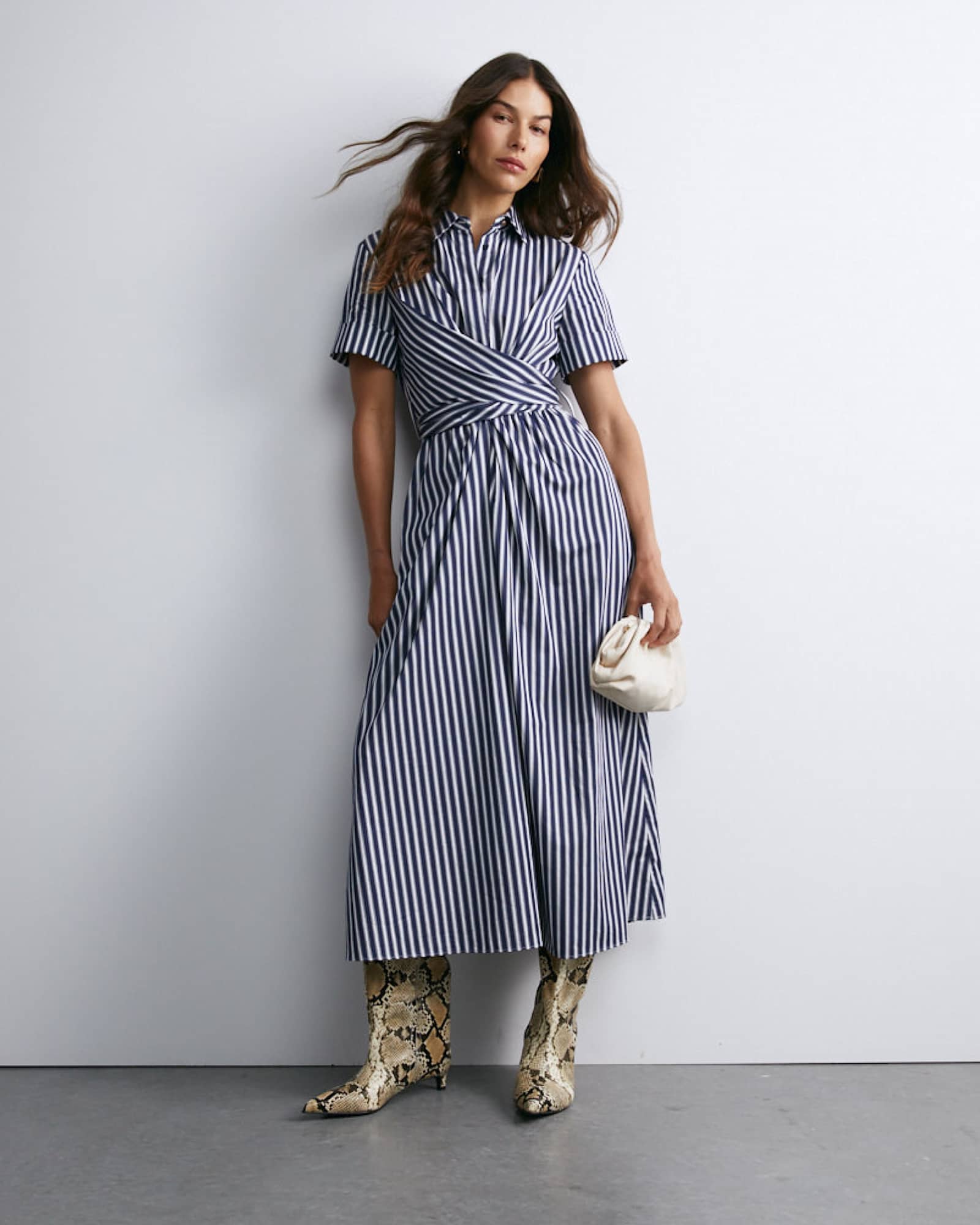Etta Twist Maxi Dress in NAVY/WHITE