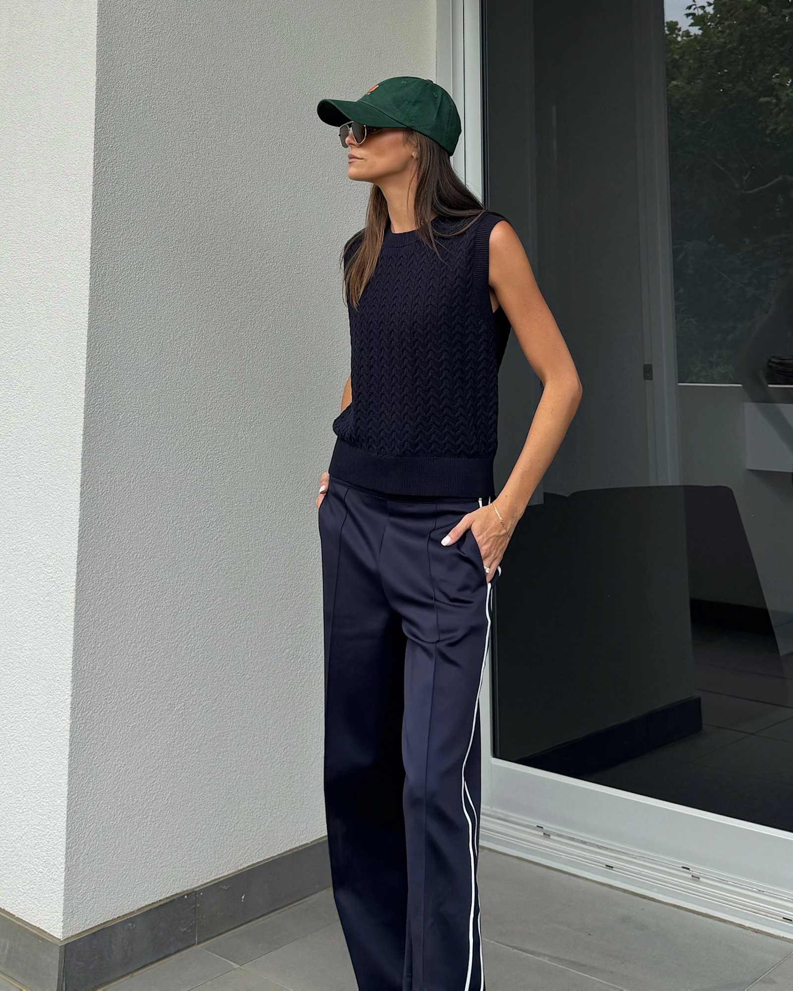Elka Cable Cropped Vest in NAVY