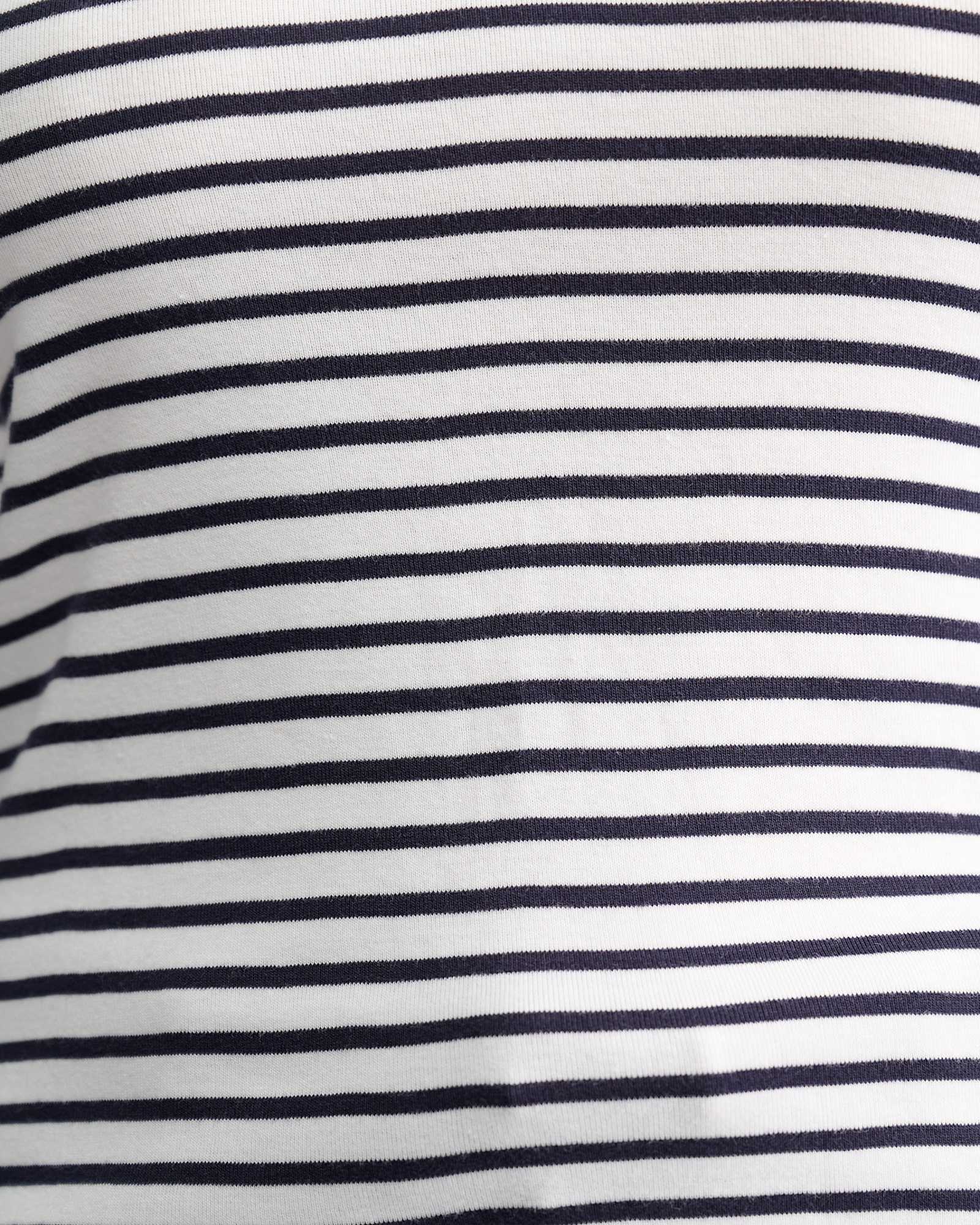 Lucy Snap Funnel Neck Top in WHITE/NAVY
