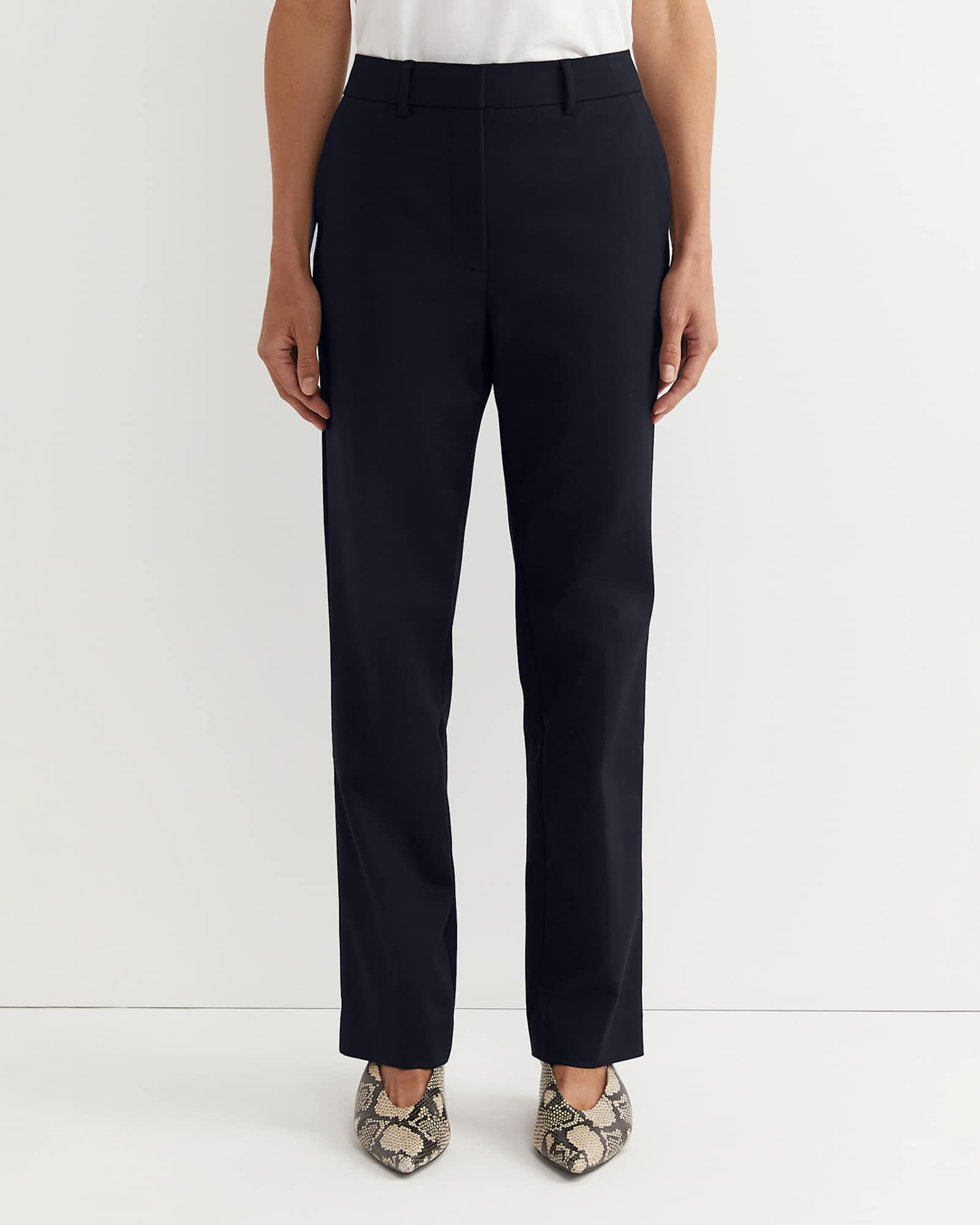 Yvette Straight Pant in NAVY