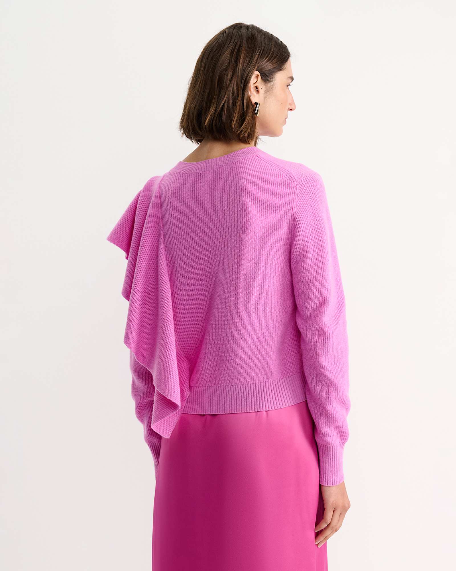 Pearl Ruffle Sweater in GRAPE