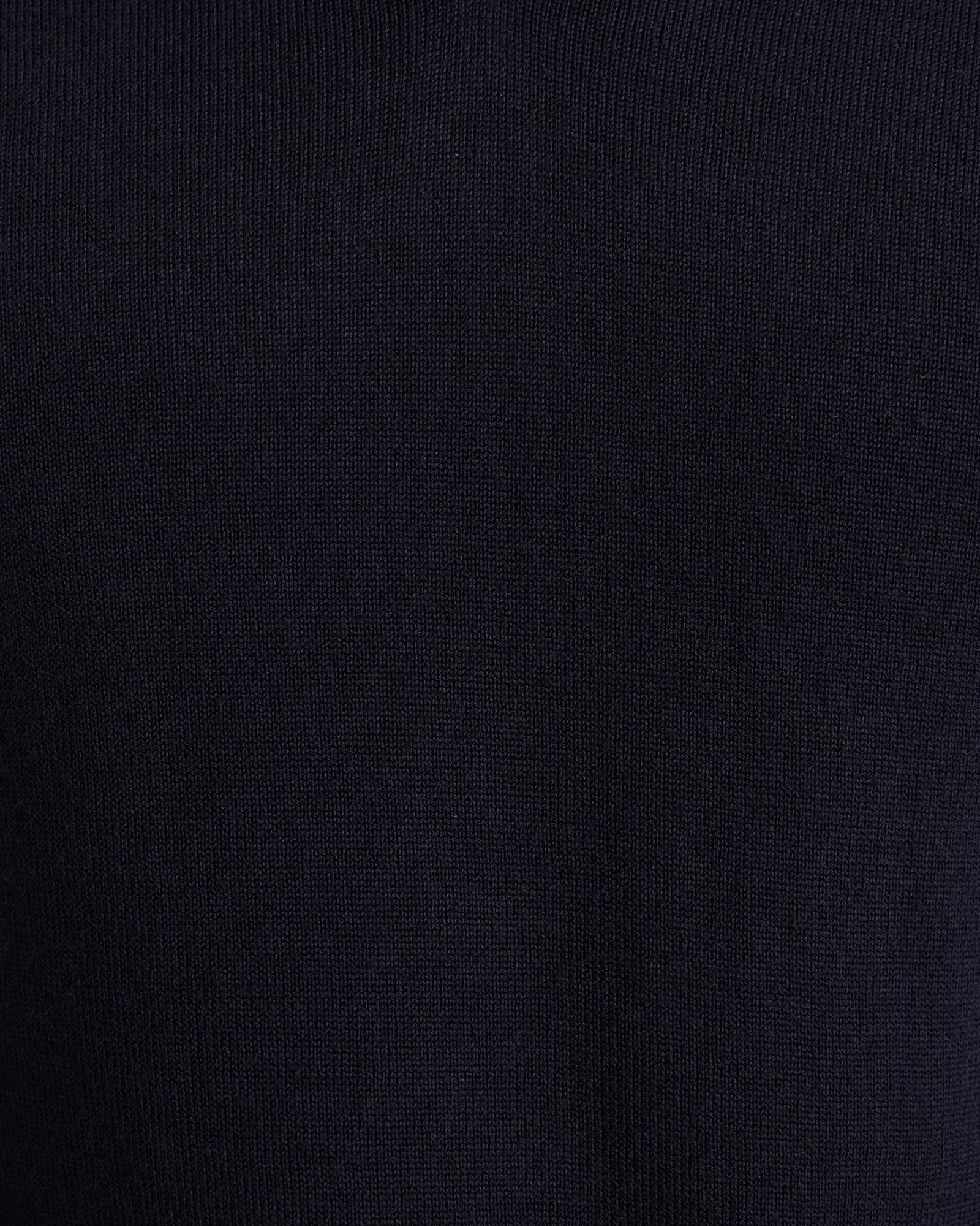 Merino V-Neck Knit in NAVY