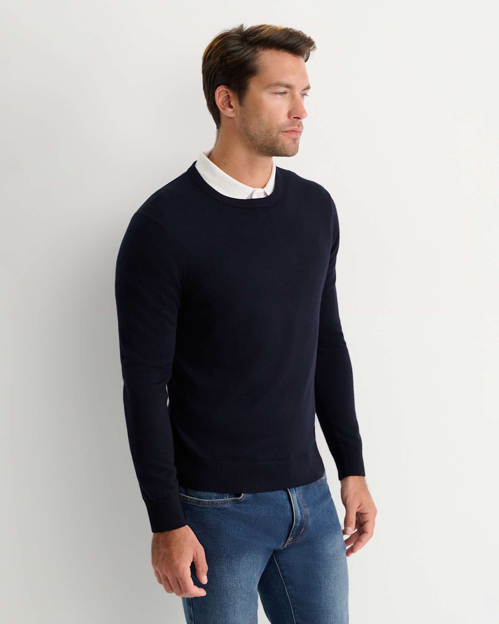 Merino Crew Neck Knit in NAVY