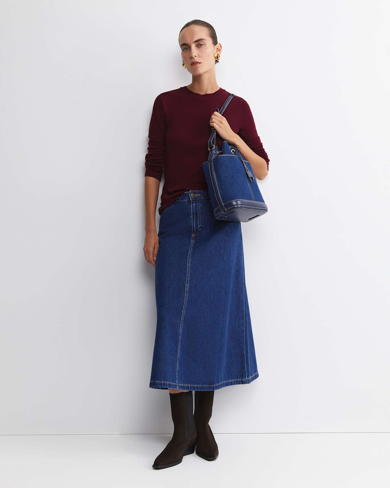 Shanni Cotton Cashmere Tee in WINE
