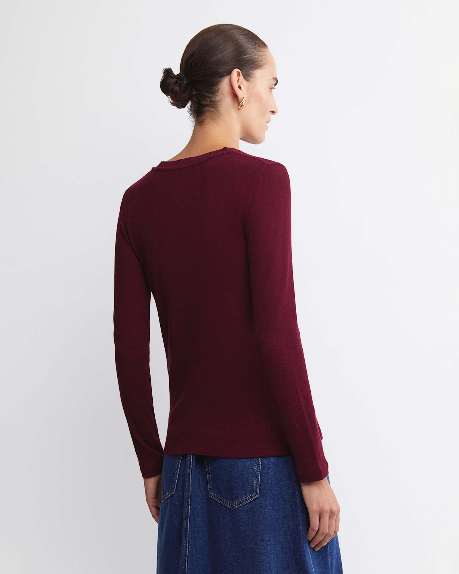 Shanni Cotton Cashmere Tee in WINE