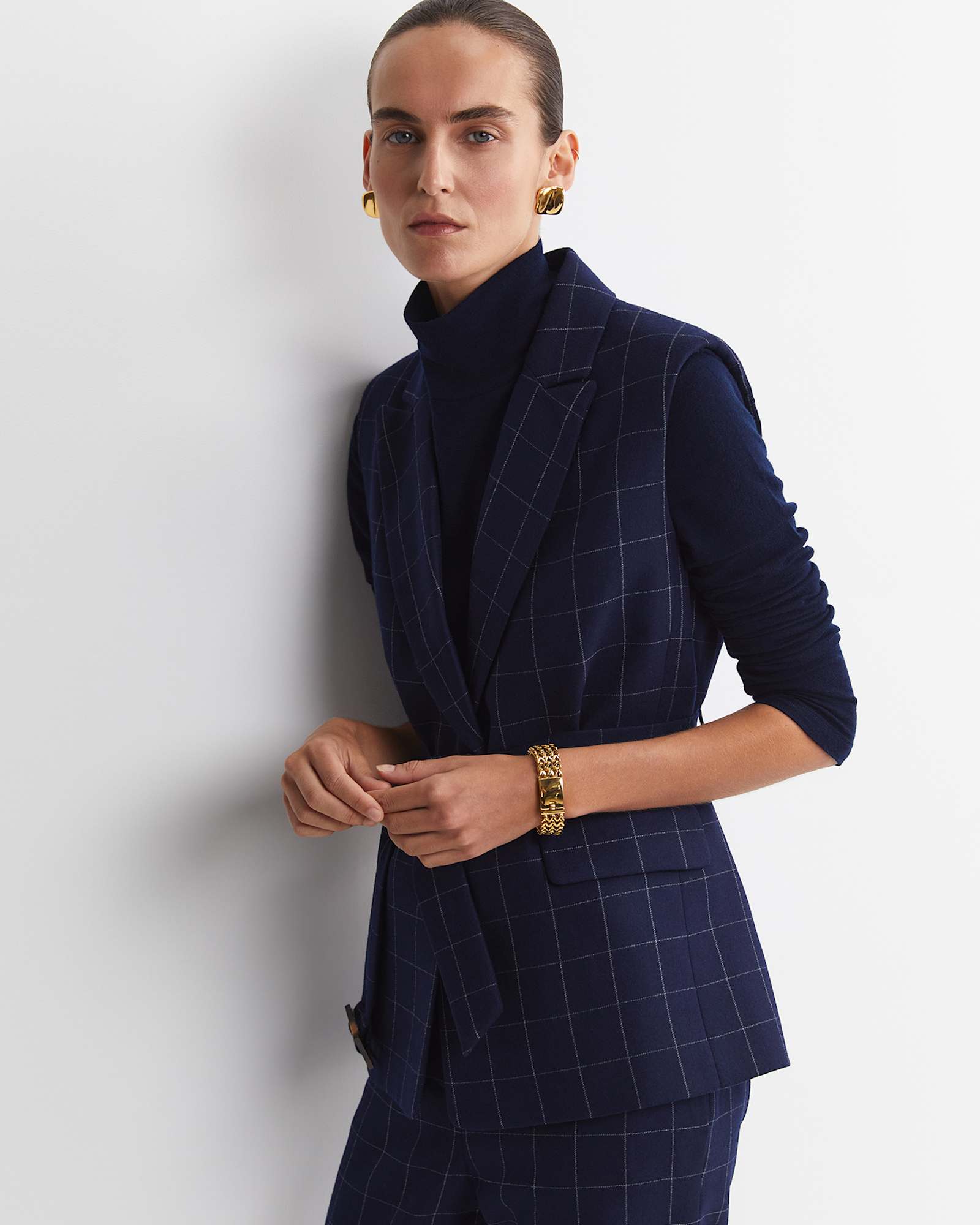 Chiara Check Vest in NAVY