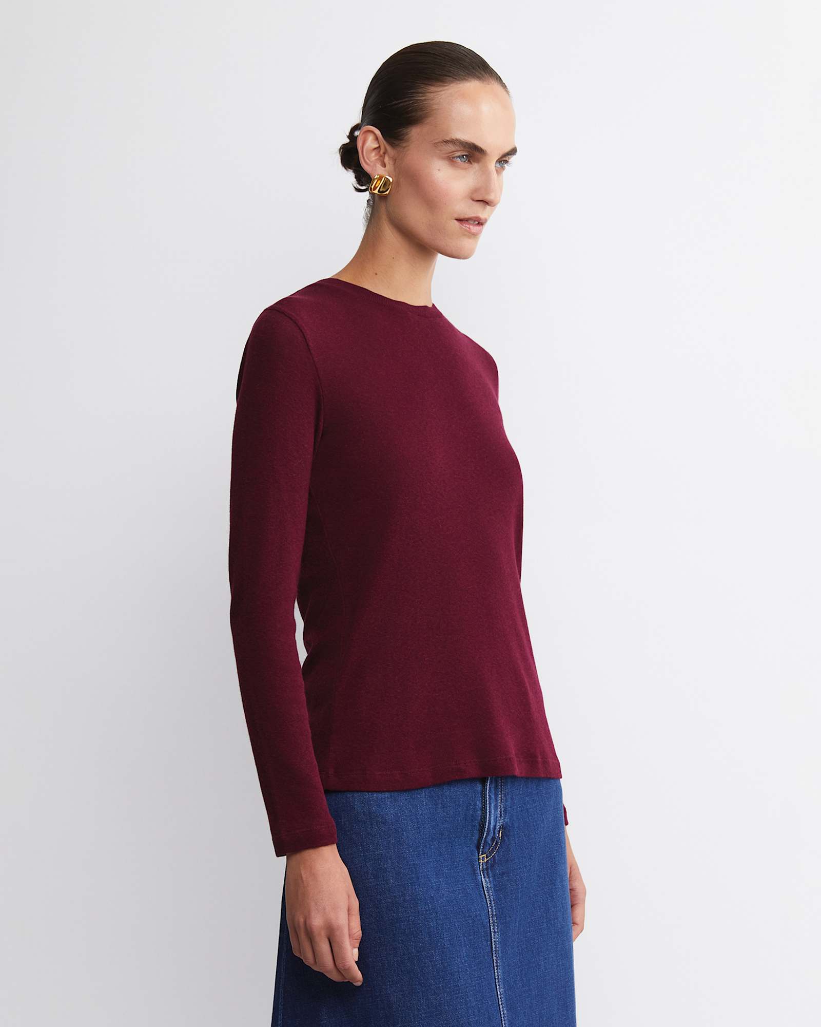 Shanni Cotton Cashmere Tee in WINE