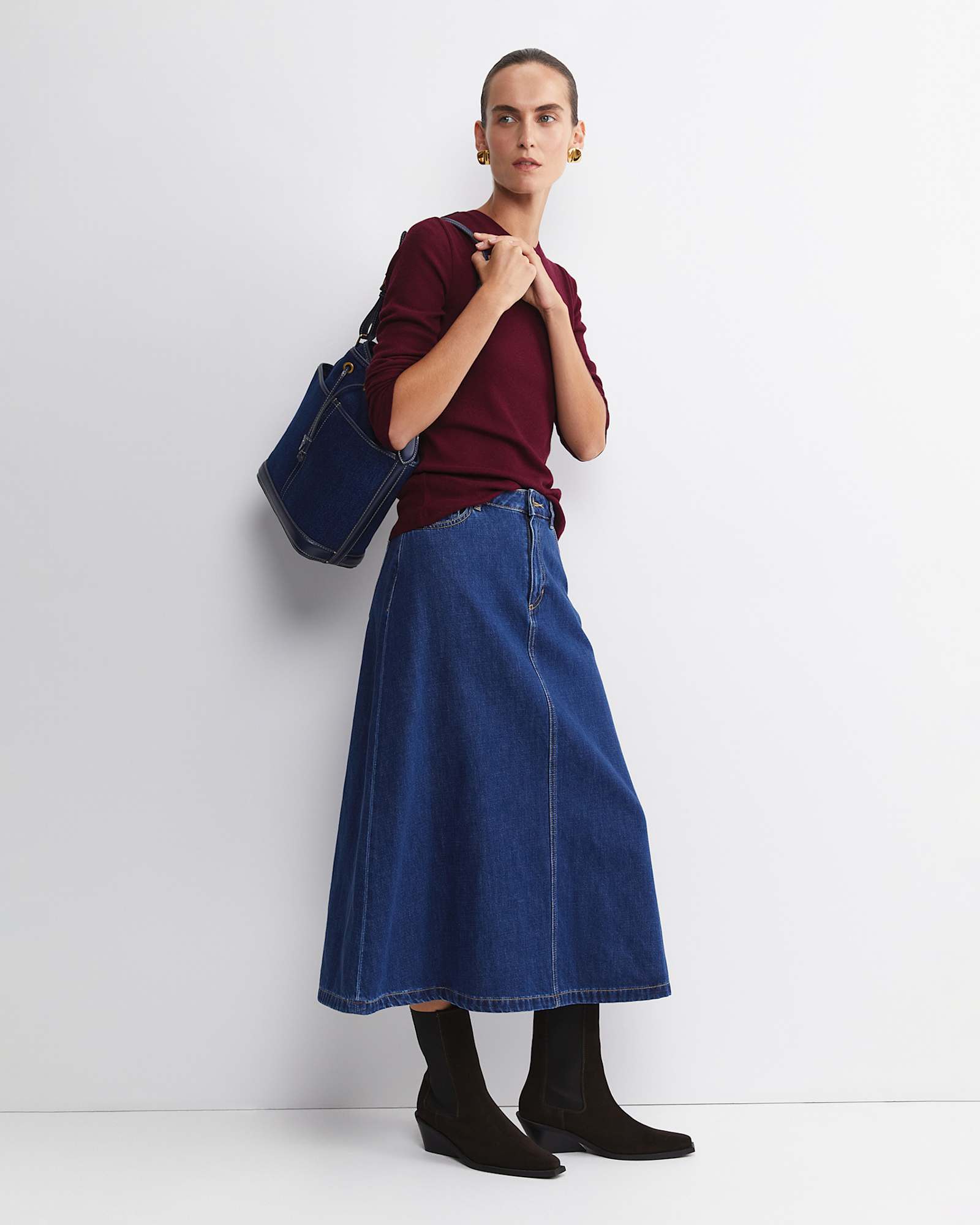 Shanni Cotton Cashmere Tee in WINE