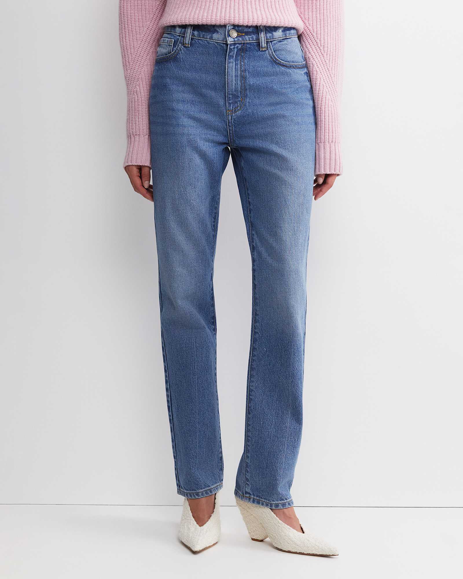 Victoria Straight Leg Pant in LIGHT WASH
