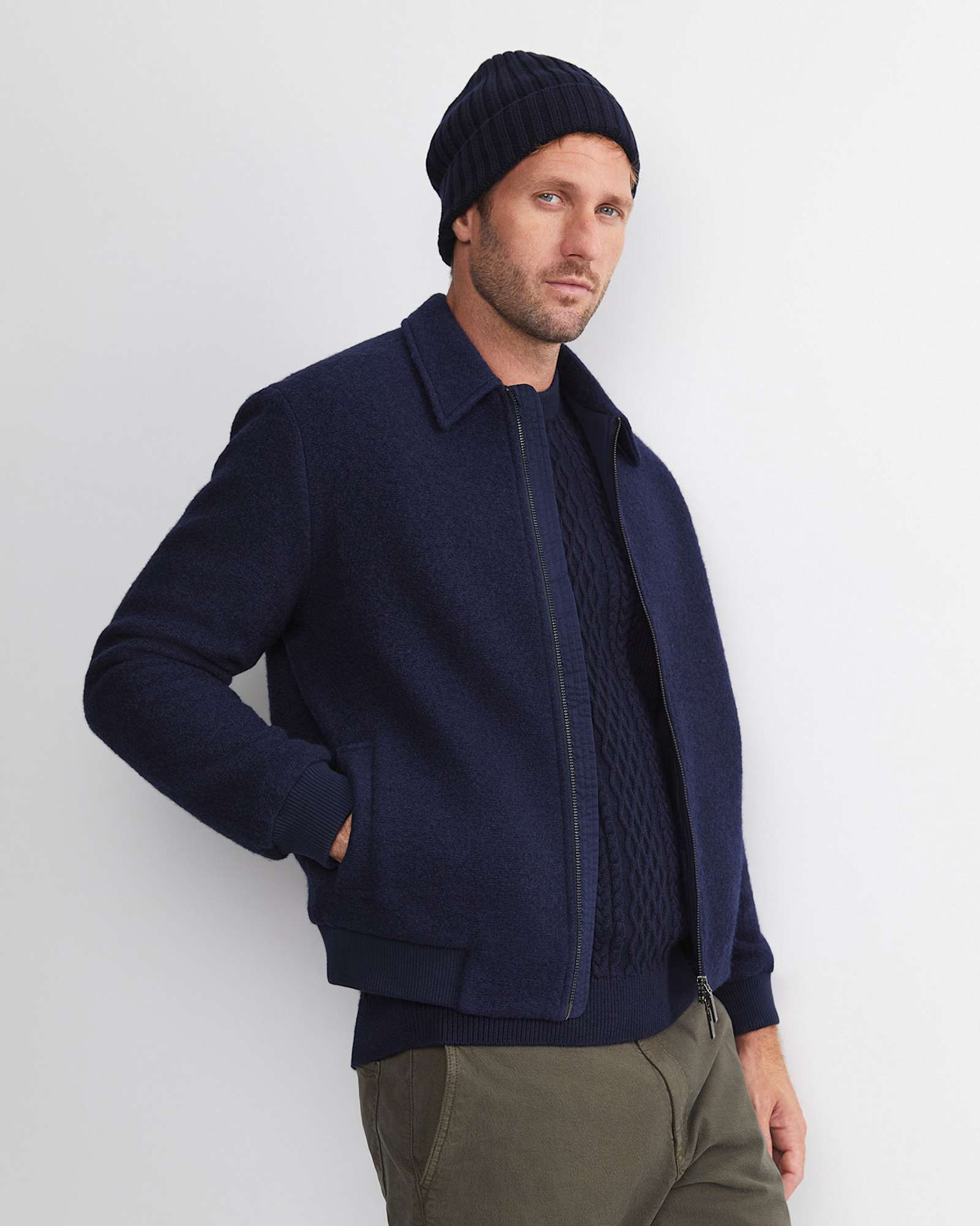 Stephen Bomber Jacket in NAVY