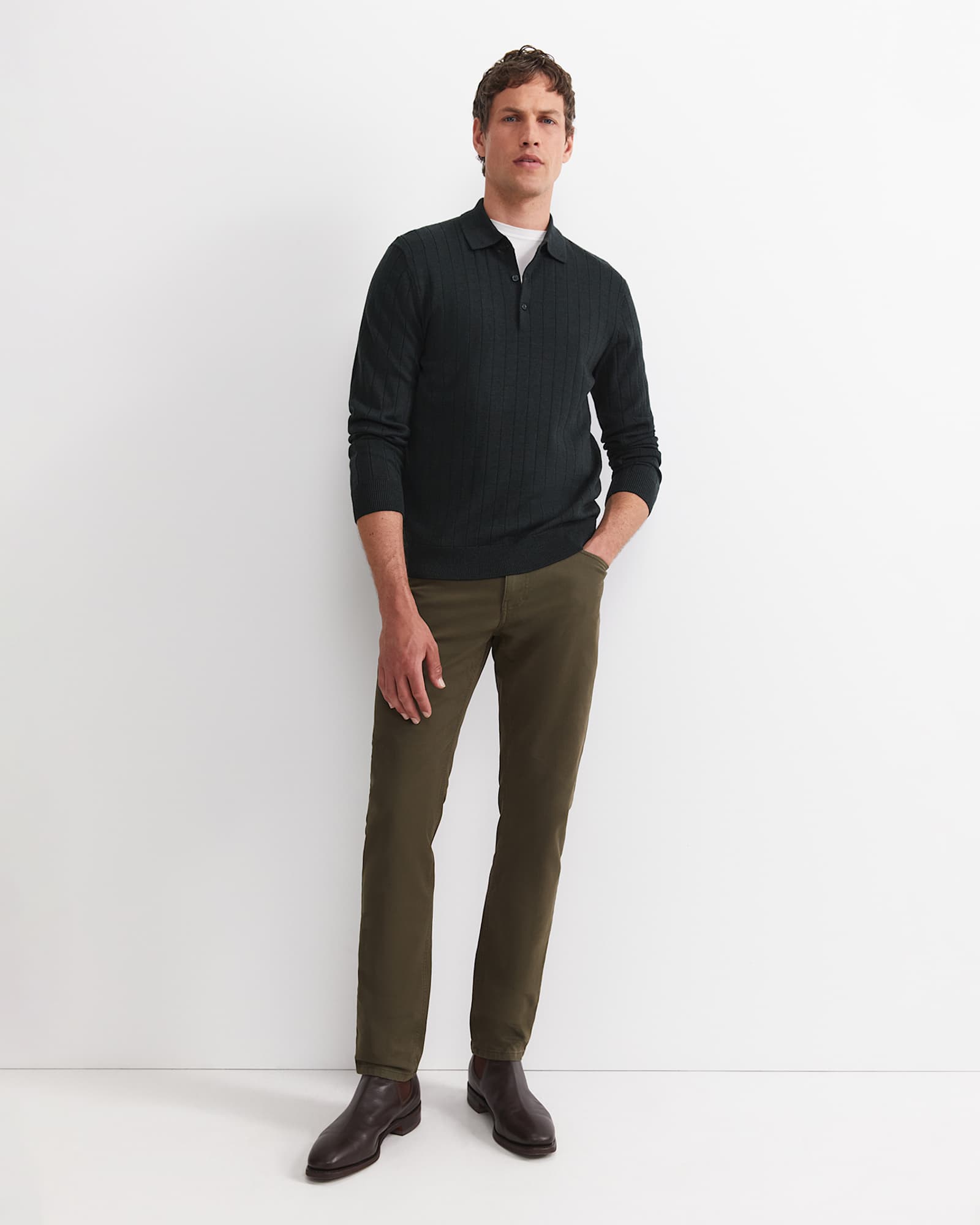 Tapered Bedford Jean in KHAKI
