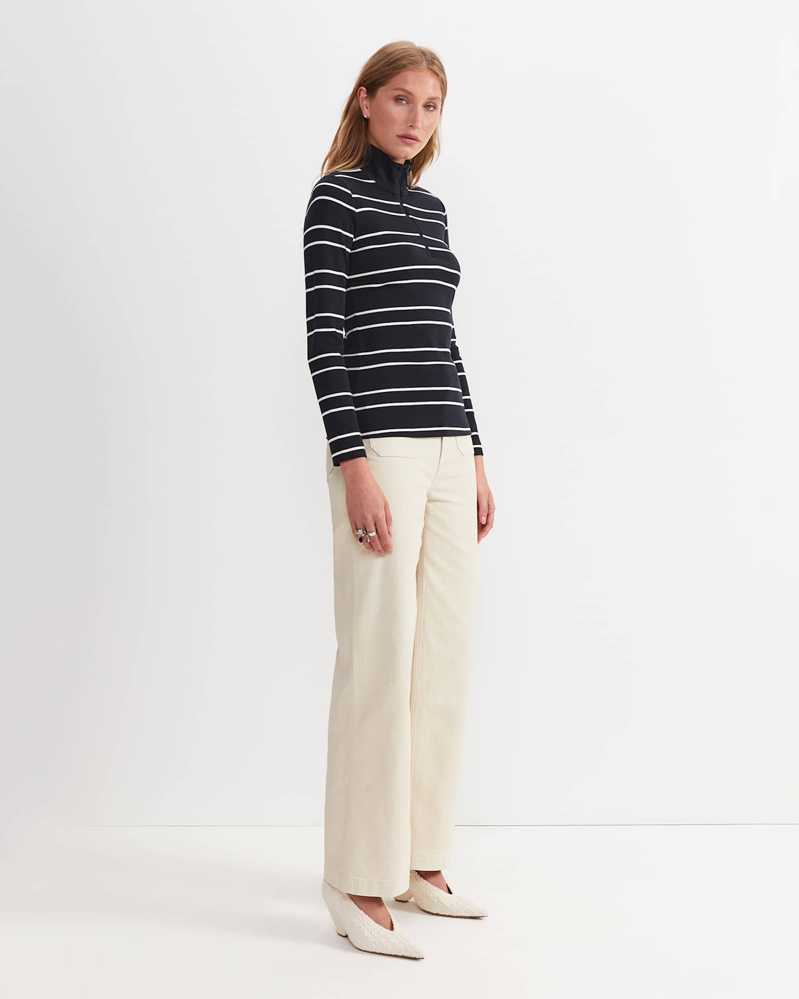 Lucy Zip Funnel Neck Top in BLACK/WHITE
