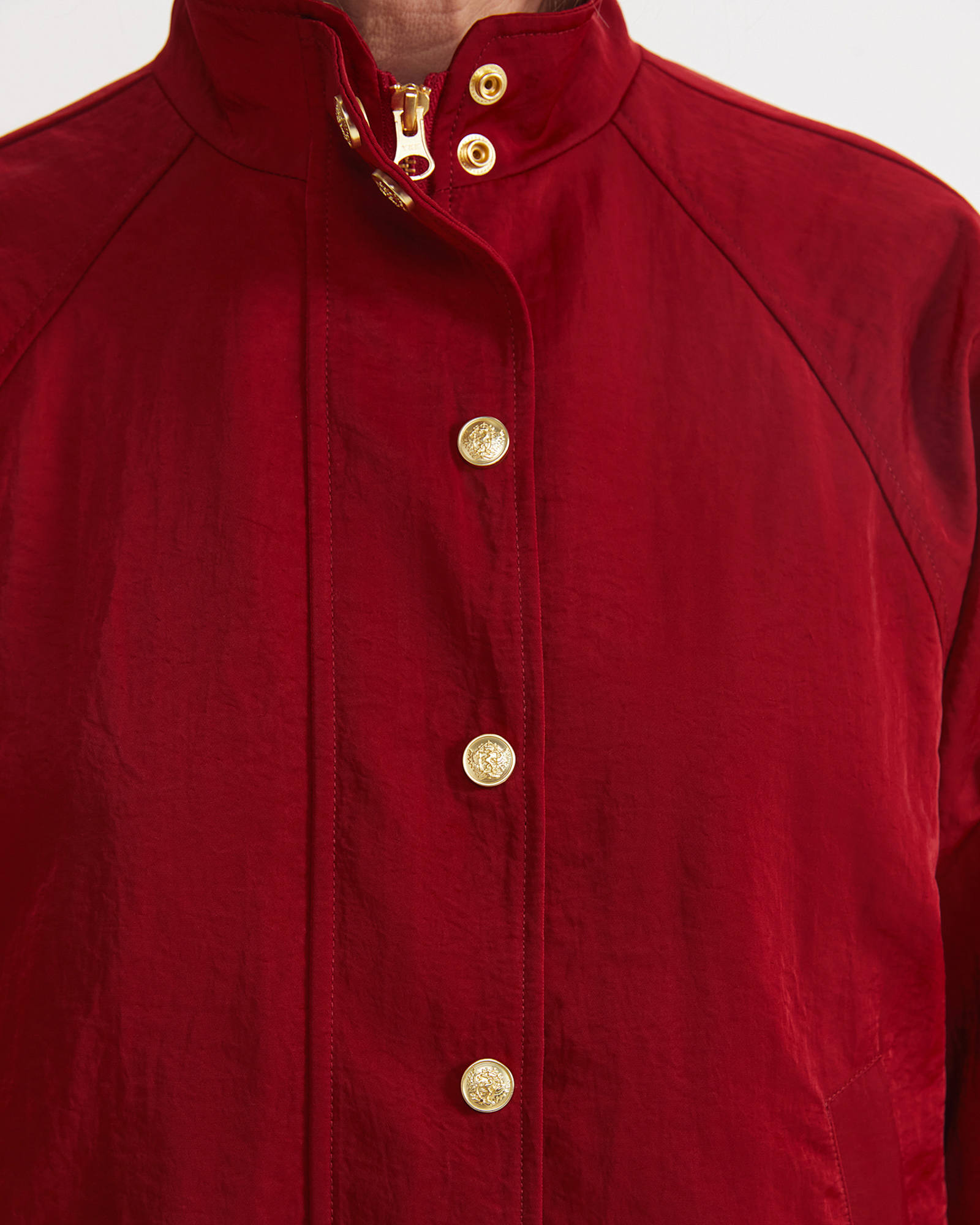 Tia Windcheater in CHERRY