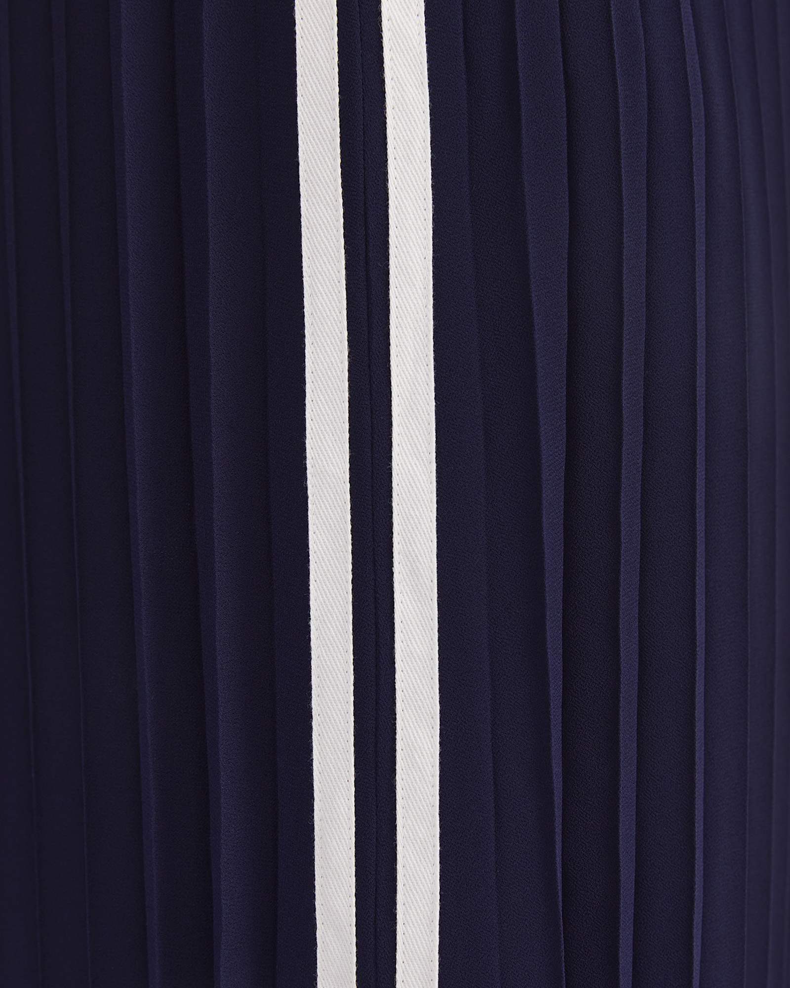 Lumi Pleated Midi Skirt in FRENCH NAVY