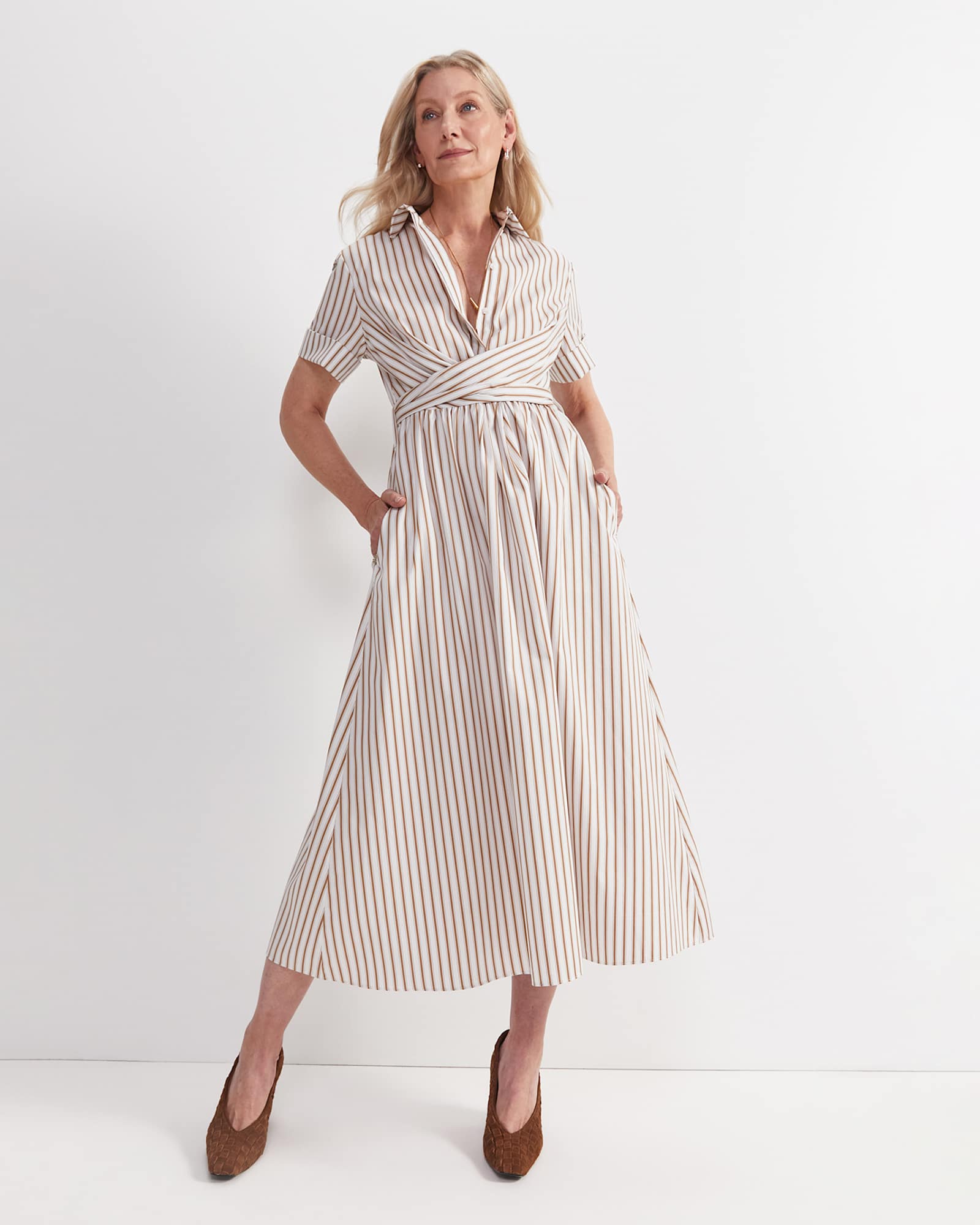 Etta Twist Maxi Dress in TAN/WHITE