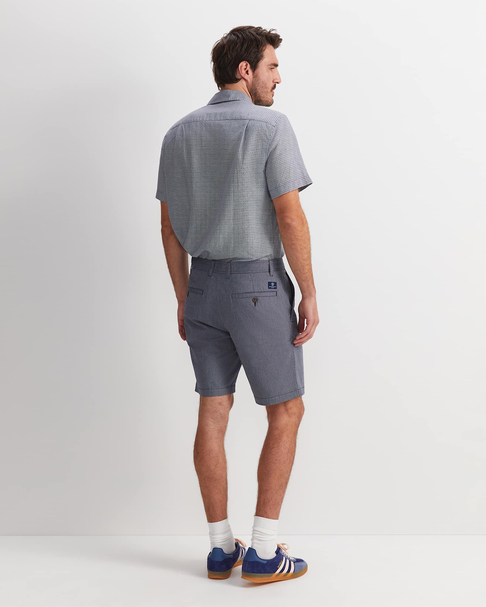 Trey Classic Short in NAVY