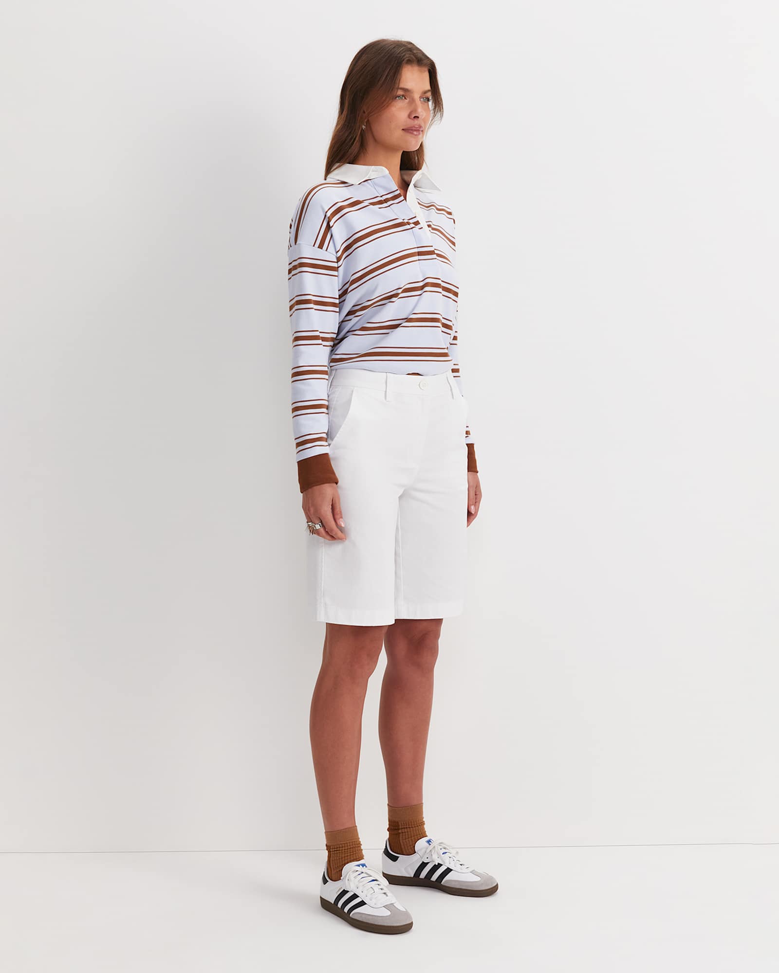 Laura Chino Short in WHITE