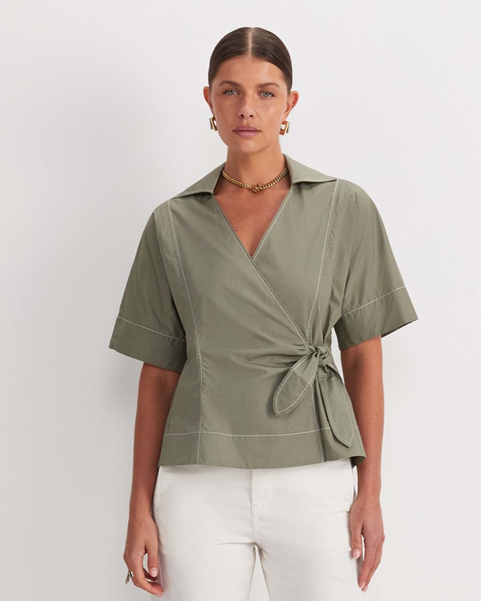 Shiloh Wrap Top in KHAKI/WHITE