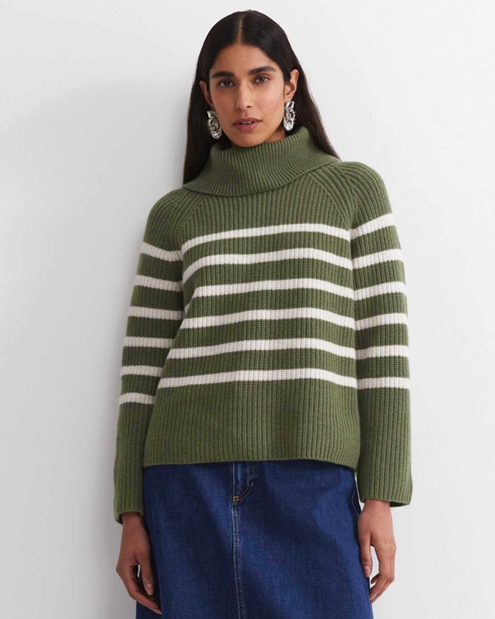 Sunshine Stripe Turtleneck Sweater in KHAKI/WHITE