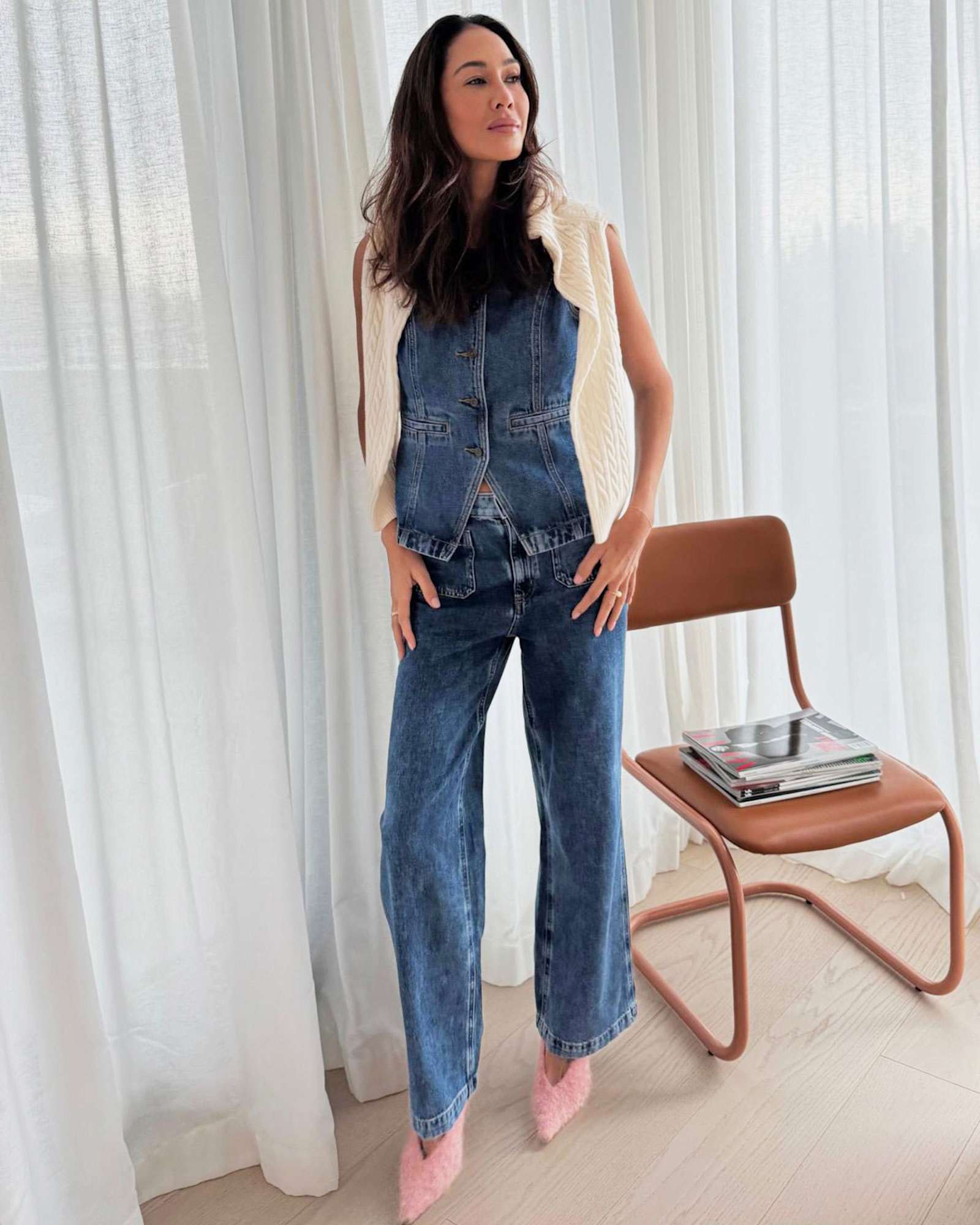 Allegra Patch Pocket Jean in MID WASH