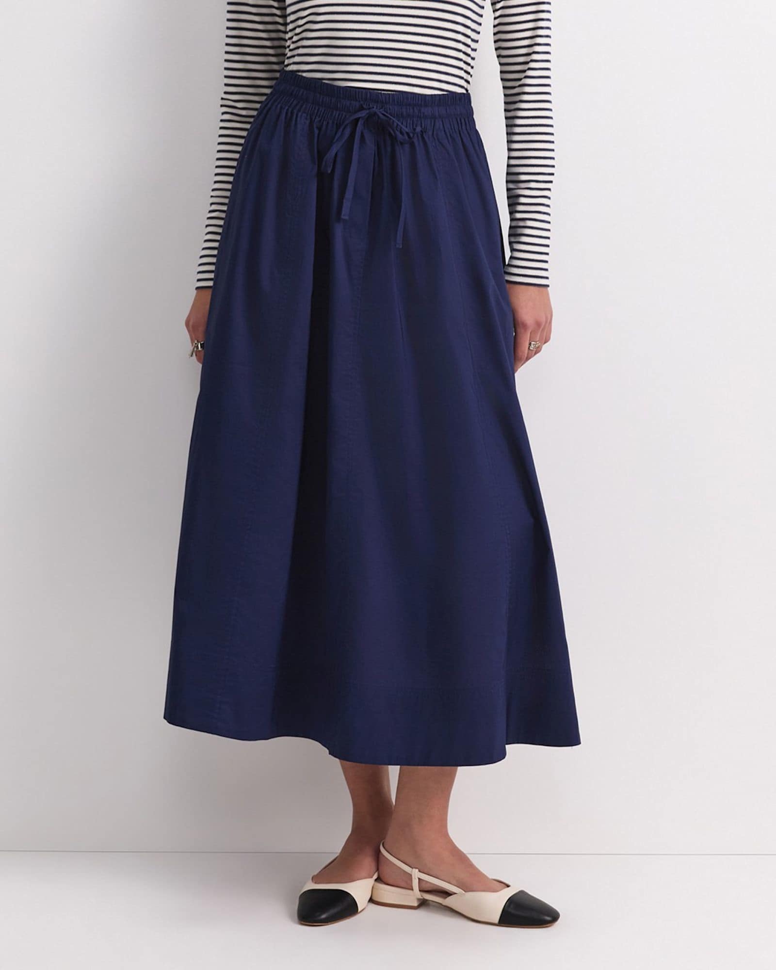 Tessa Midi Skirt in NAVY