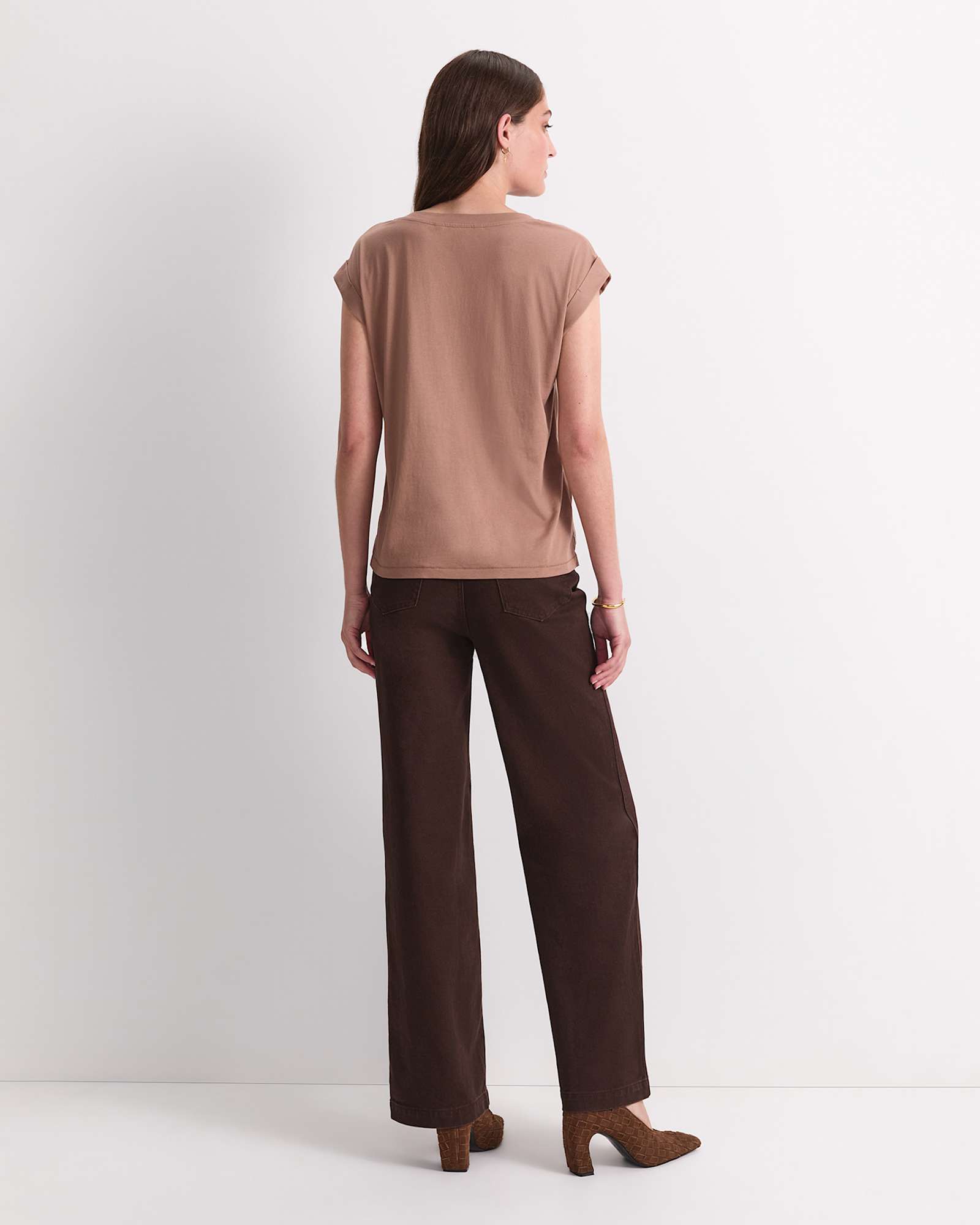 Blair Cotton V-Neck Tee in MOCHA
