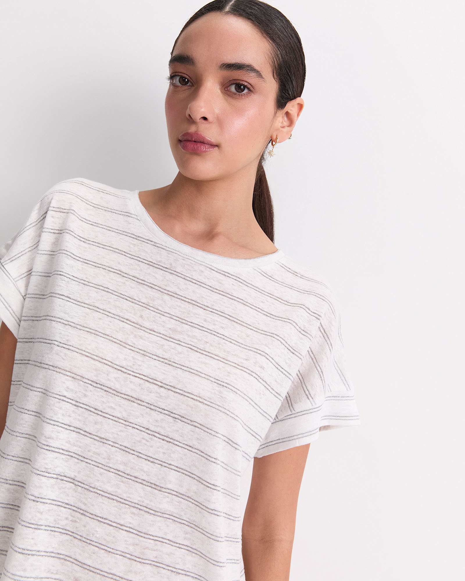 Tonia Foil Linen Tee in WHITE/SILVER