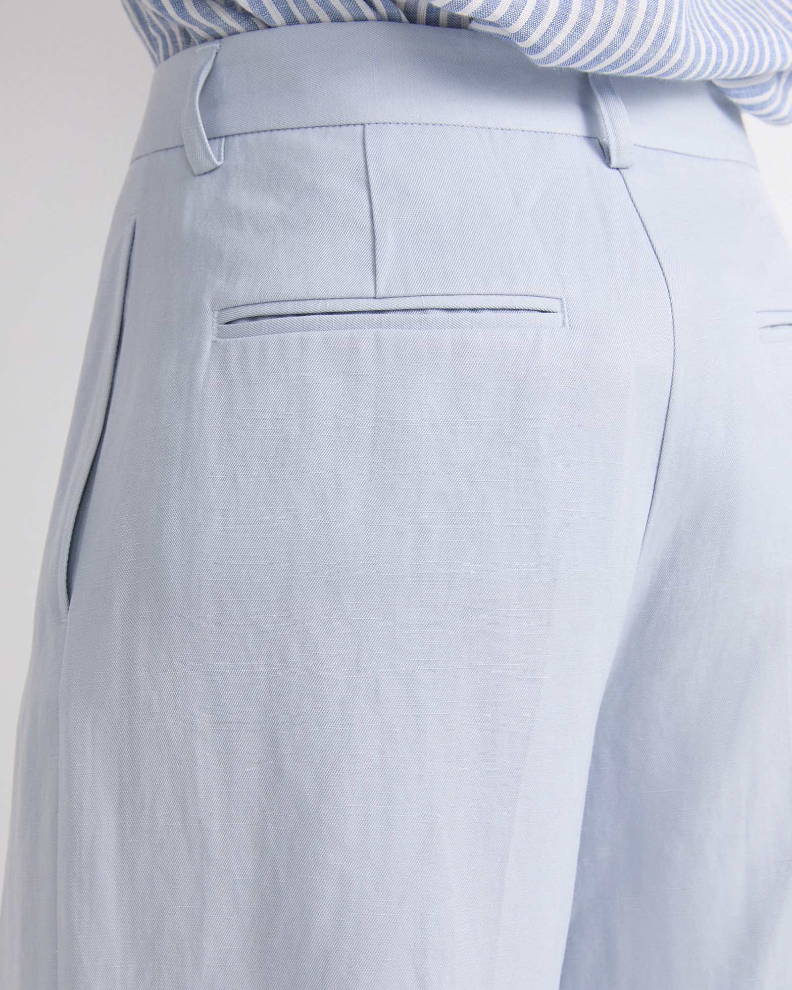 Valerie Bermuda Short in BLUE MIST