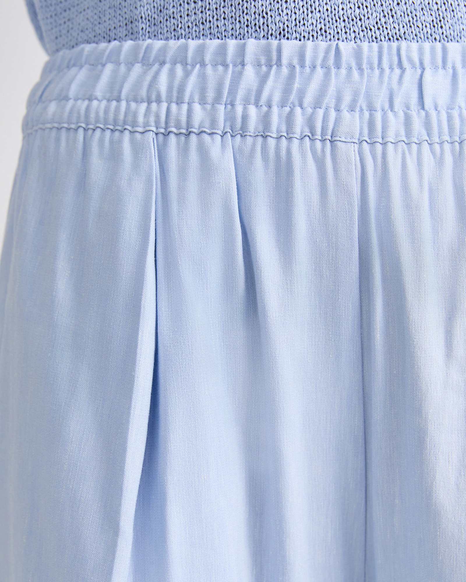 Rosa Elasticated Short in BLUE MIST