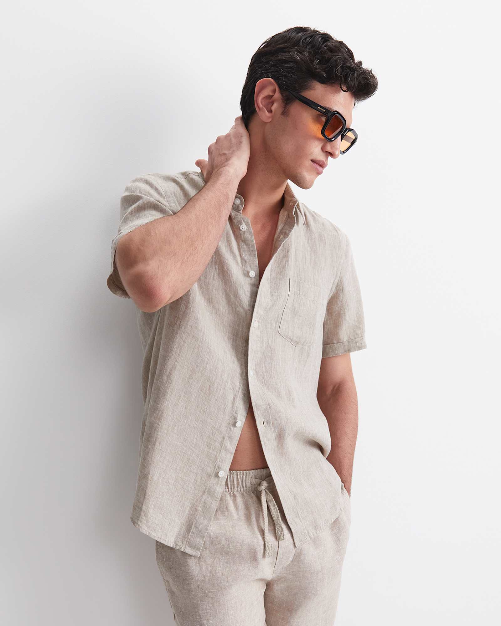 Short Sleeve Yarn-Dyed Linen Shirt in STRING