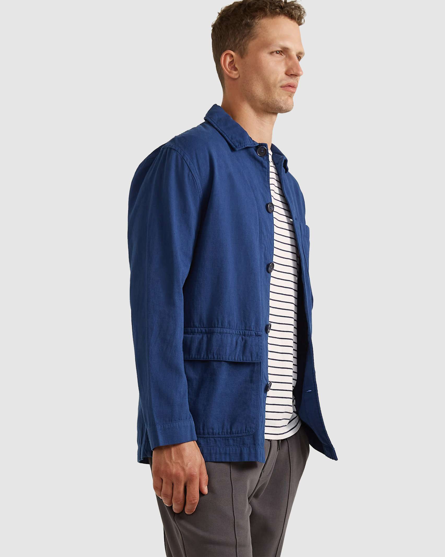 Brigg Jacket in BLUE BOTTLE