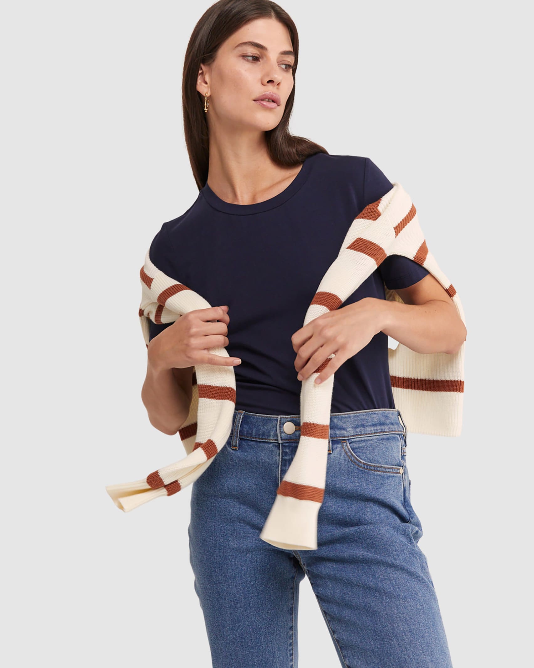 Crew Neck T Shirt in NAVY