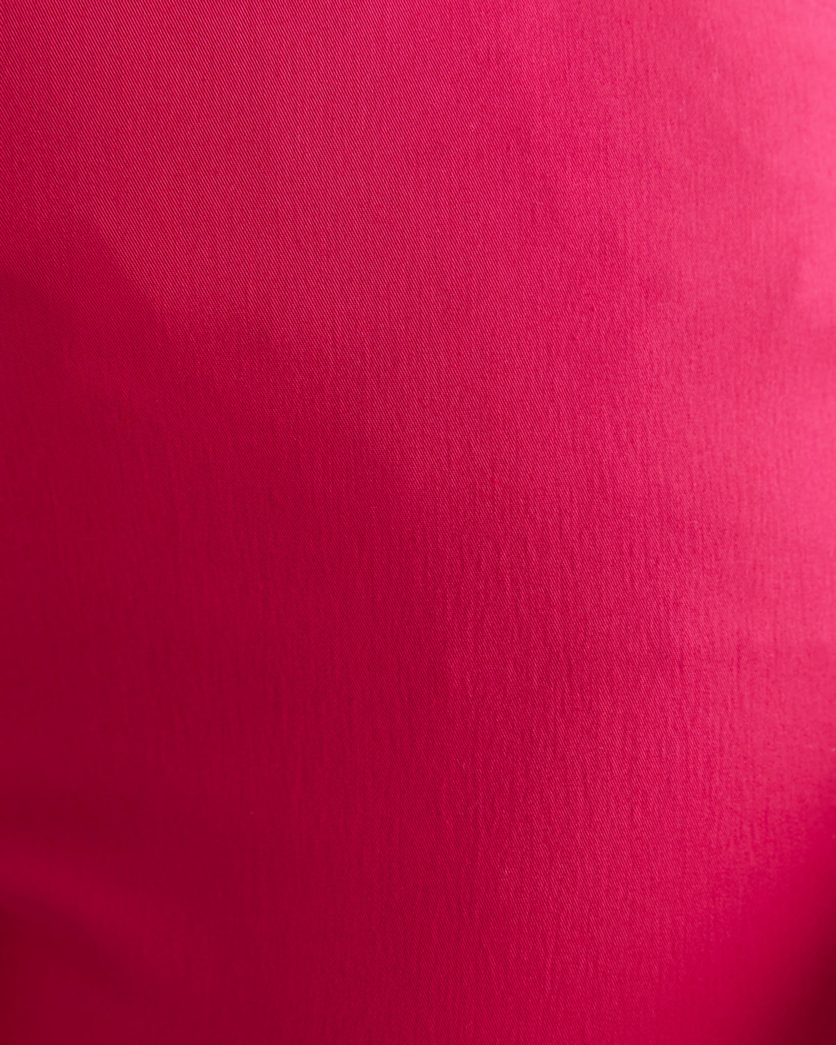 Evie Capri in MAGENTA