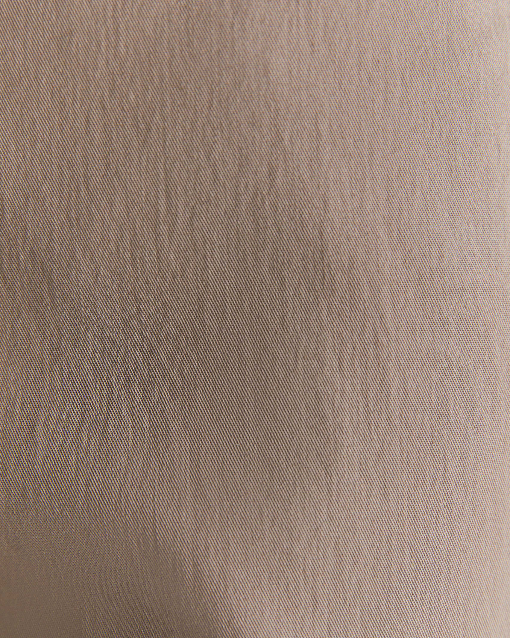 Evie Capri in CAPPUCCINO