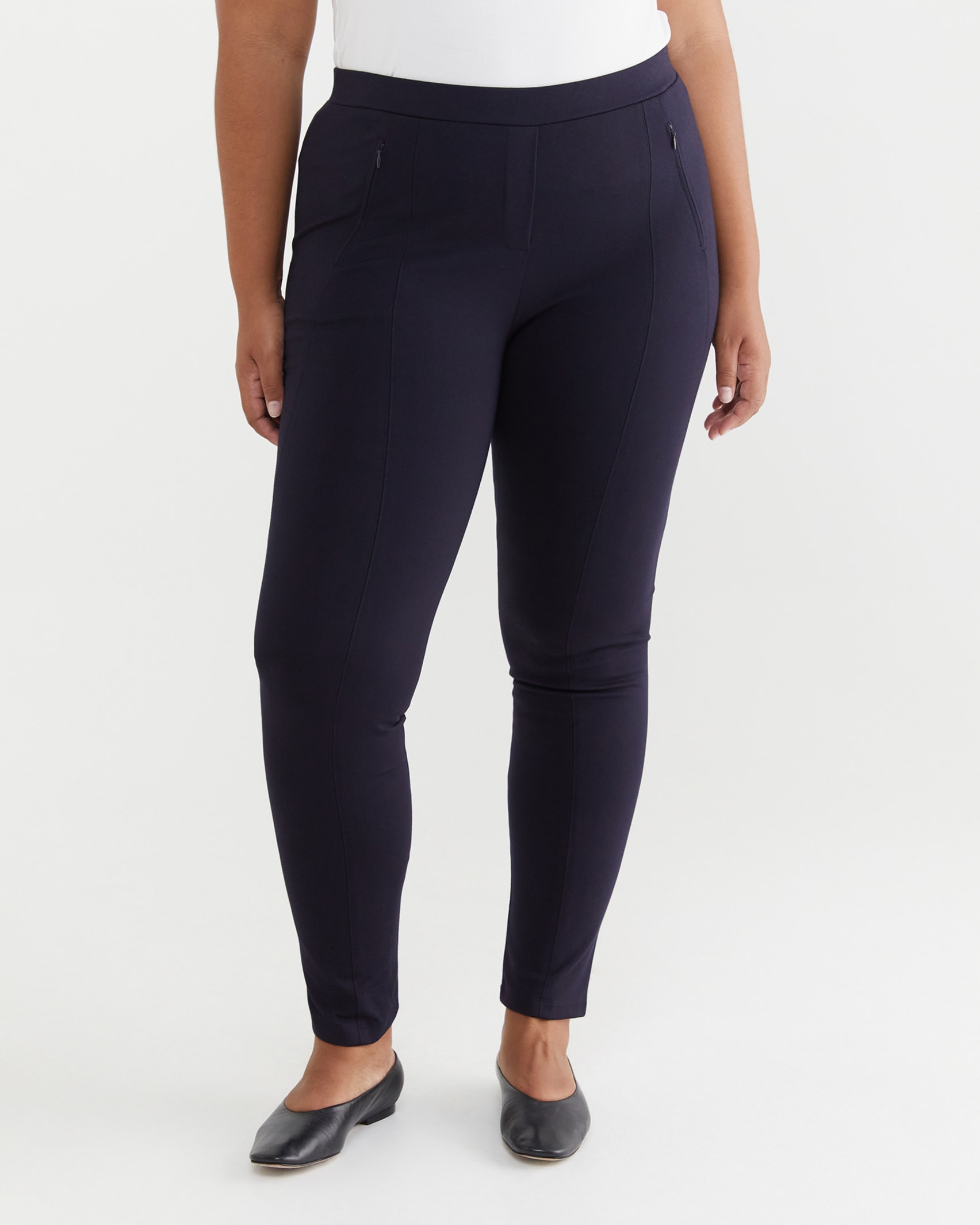 Esme Ponte Pant in NAVY