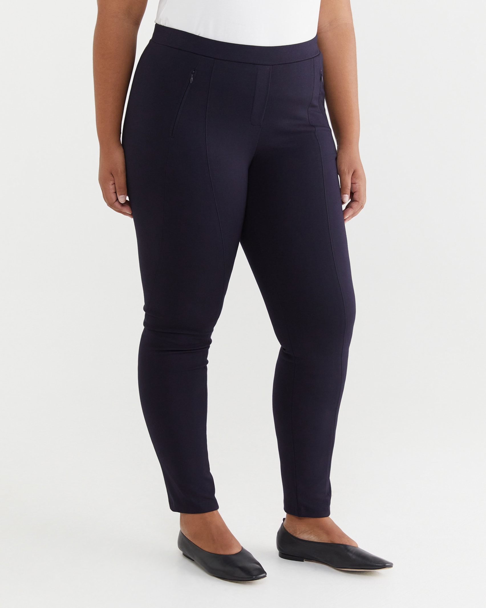 Esme Ponte Pant in NAVY